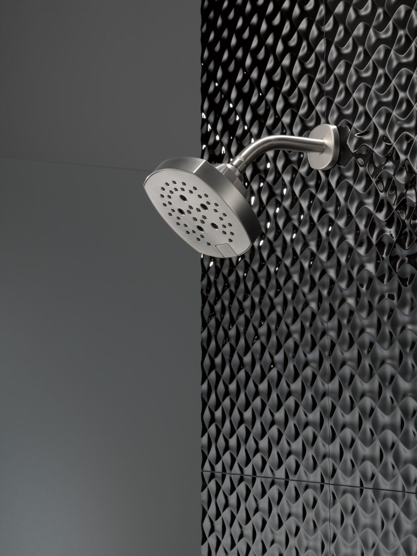 H<sub>2</sub>Okinetic&reg; 5-Setting  Shower Head