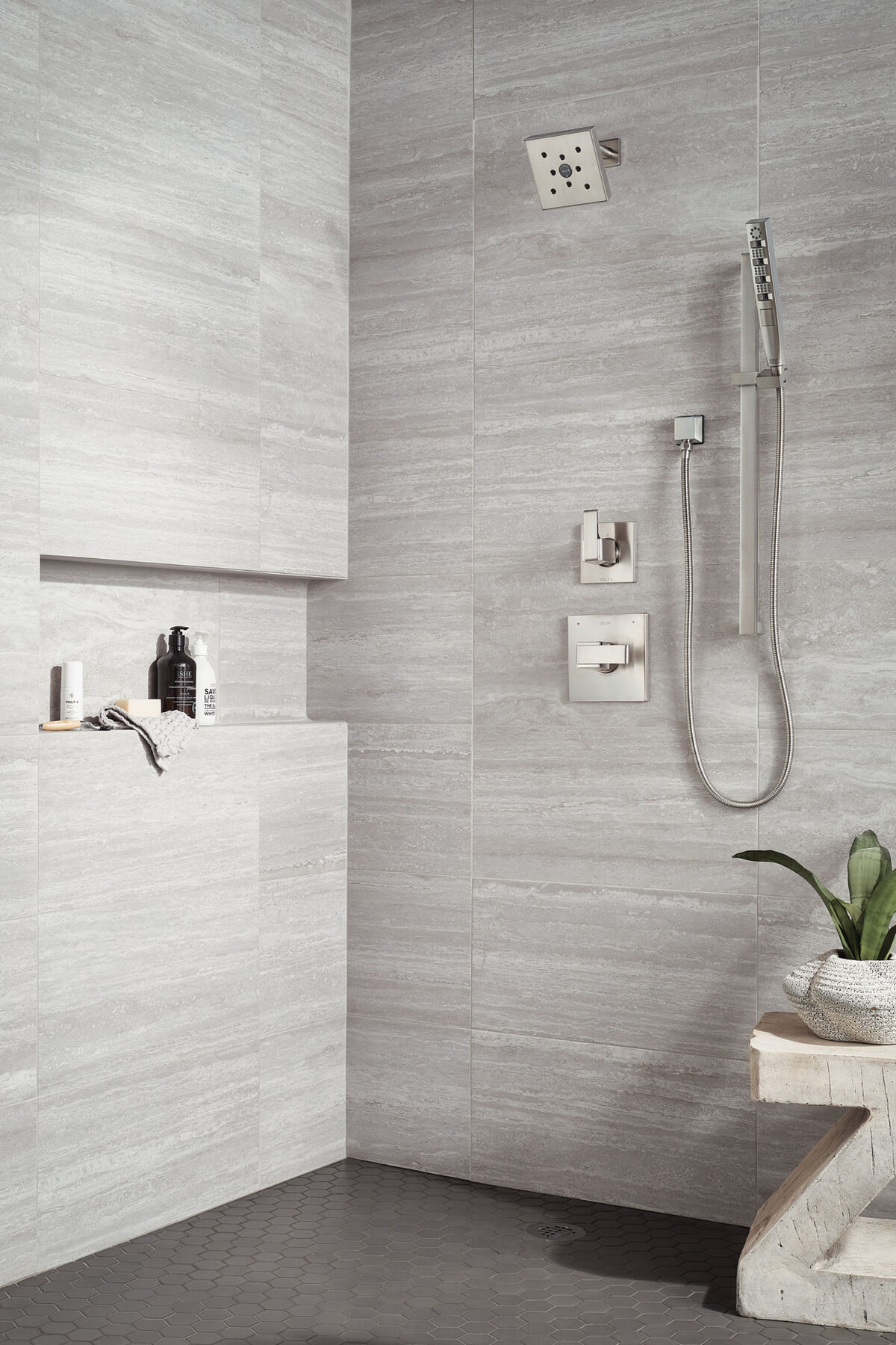 H<sub>2</sub>Okinetic&reg; Hand Shower 1.75 GPM w/Slide Bar 4S
