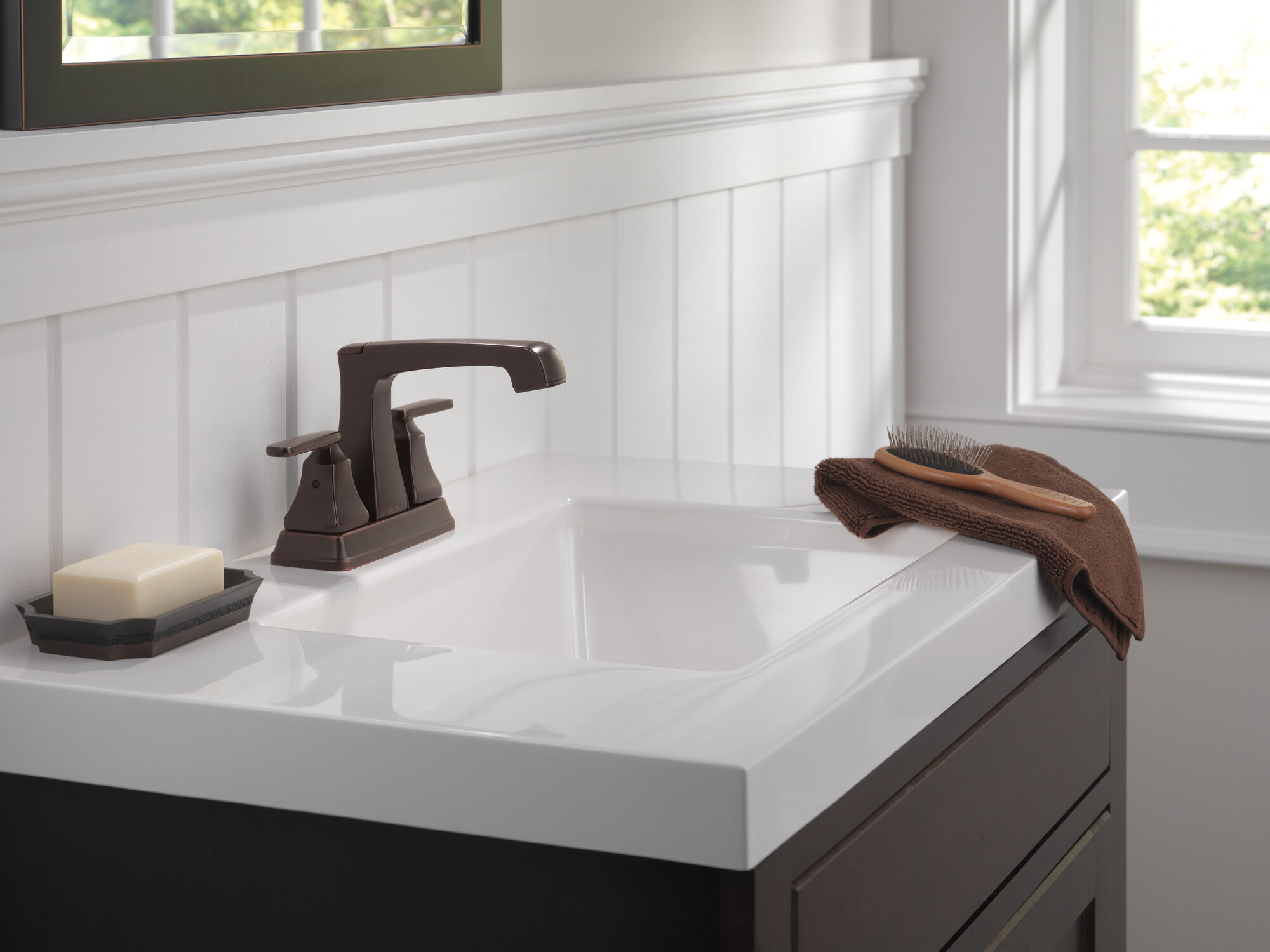 Two Handle Centerset Bathroom Faucet in Venetian Bronze 2564-RBMPU