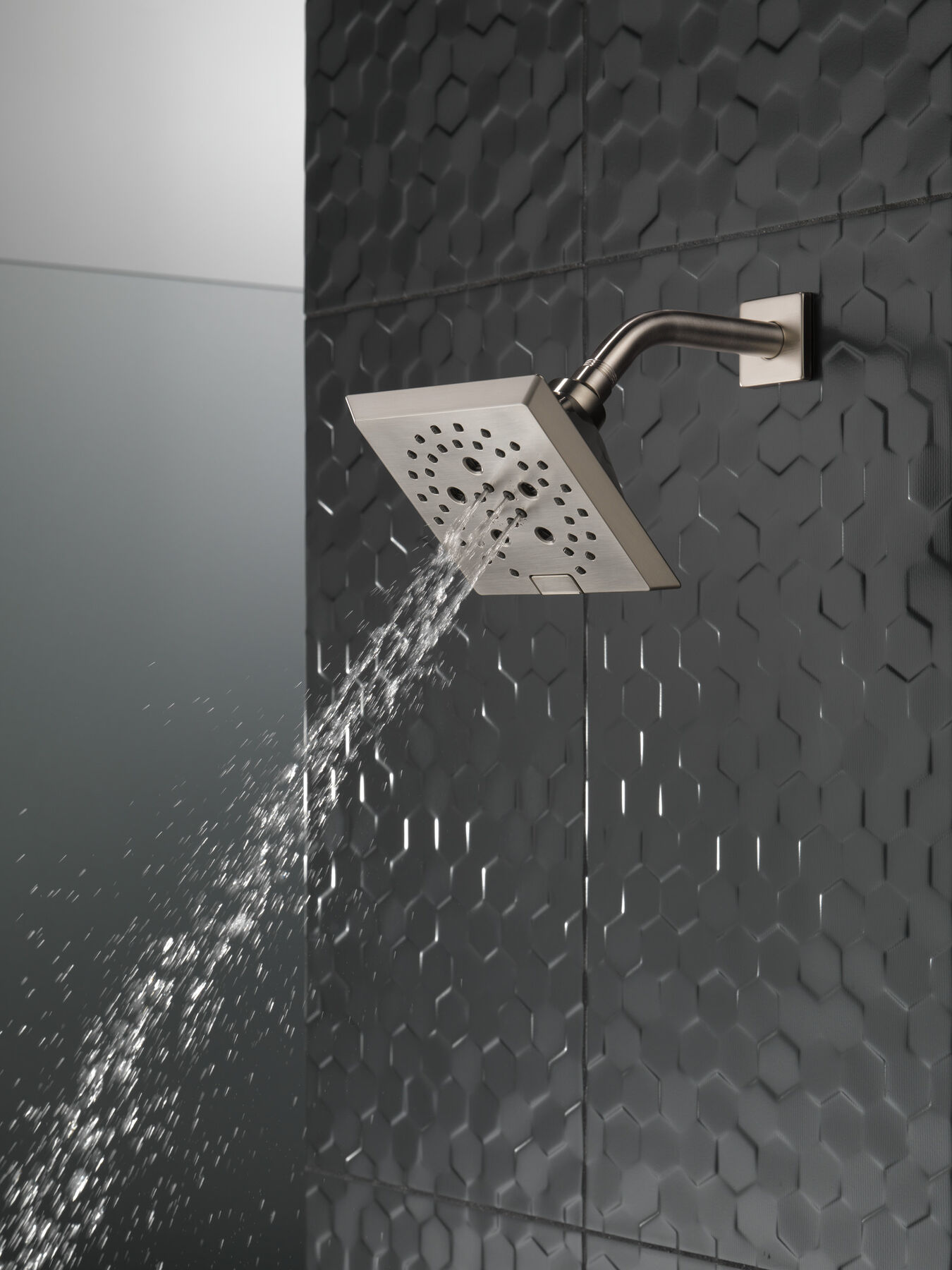 H<sub>2</sub>Okinetic&reg; 5-Setting Angular Modern Raincan Shower Head