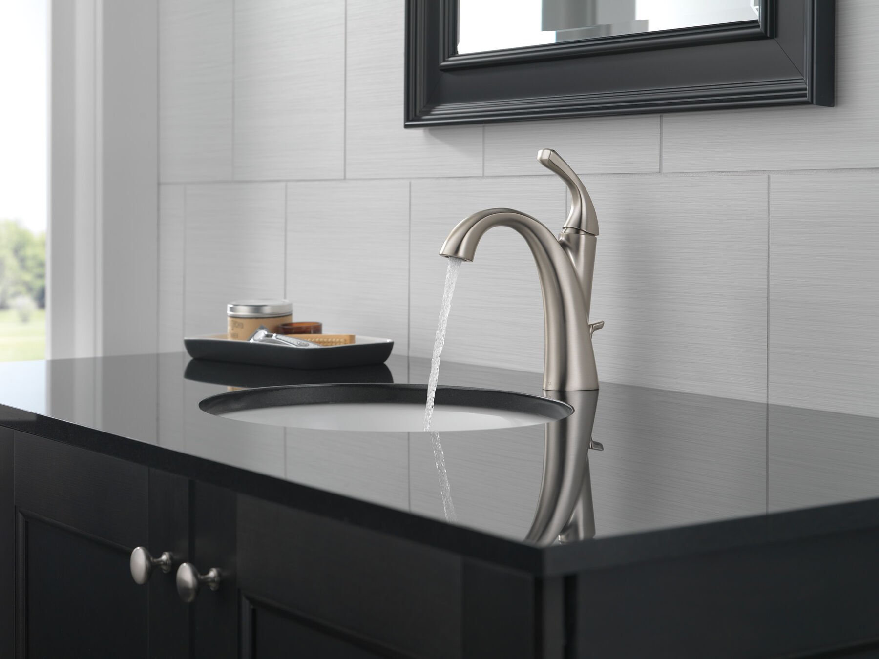 Single Handle Centerset Bathroom Faucet