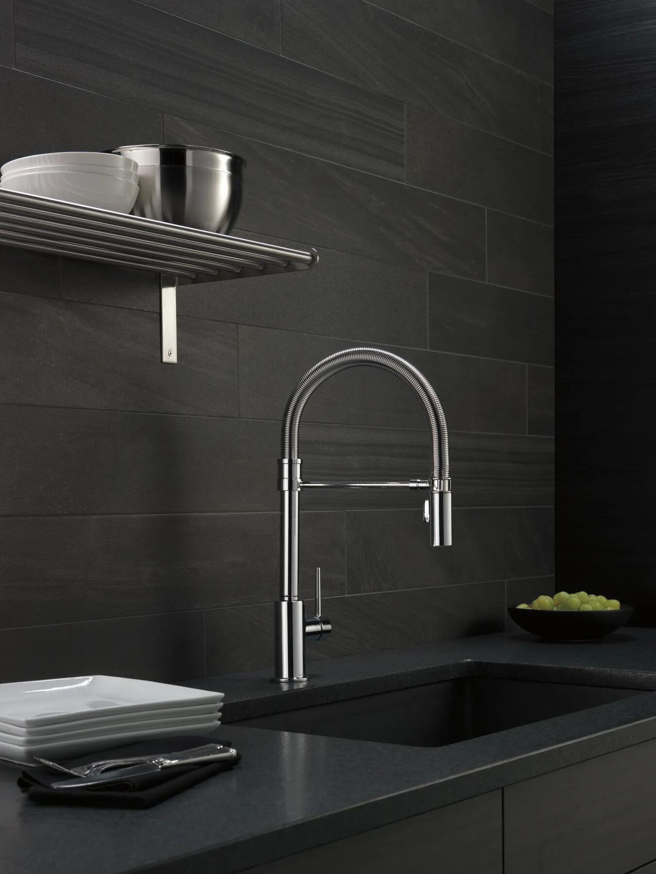 Single-Handle Pull-Down Spring Kitchen Faucet