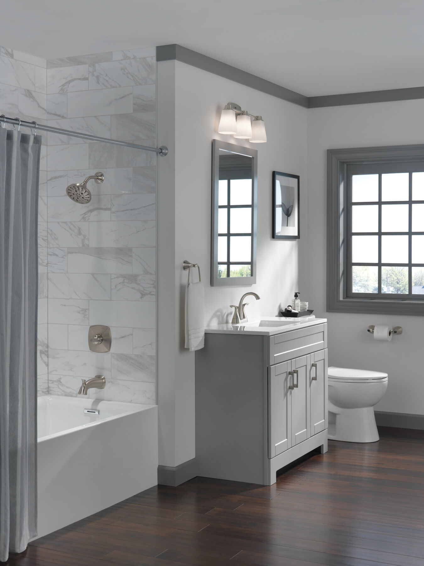 Monitor&reg; 14 Series Tub and Shower (Recertified)