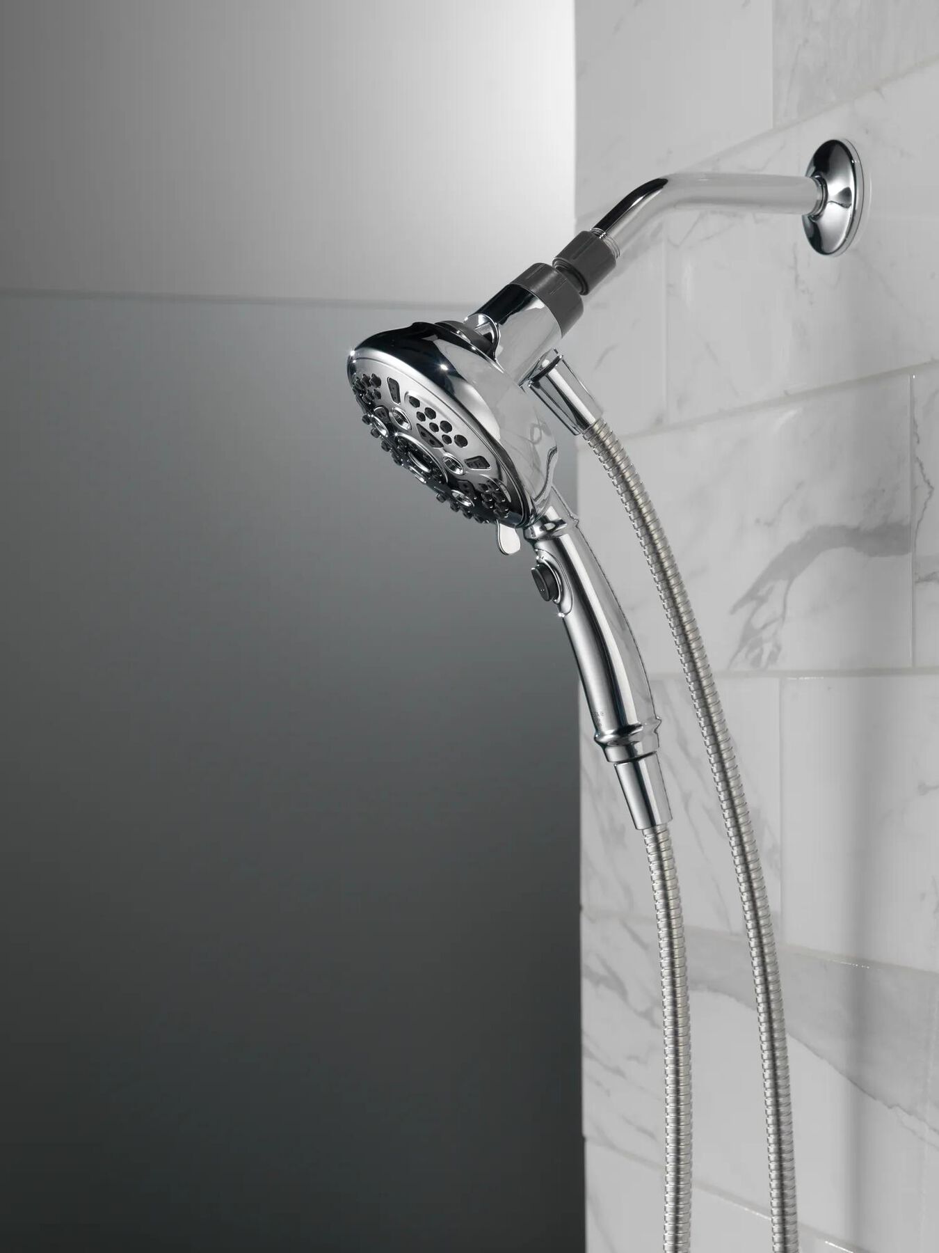 SureDock&trade; 7-Setting Hand Shower