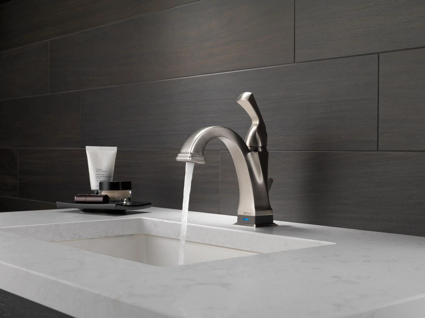 Single Handle Bathroom Faucet with Touch<sub>2</sub>O.xt&reg; Technology