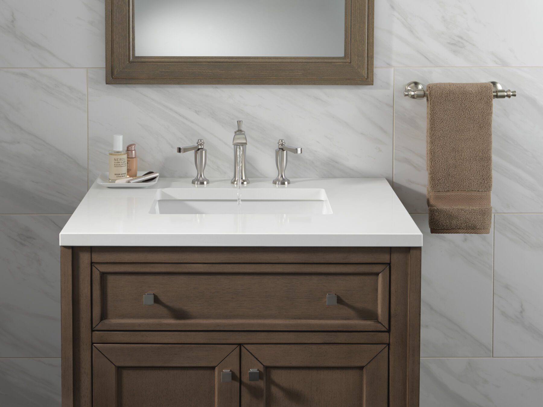 8" Towel Bar