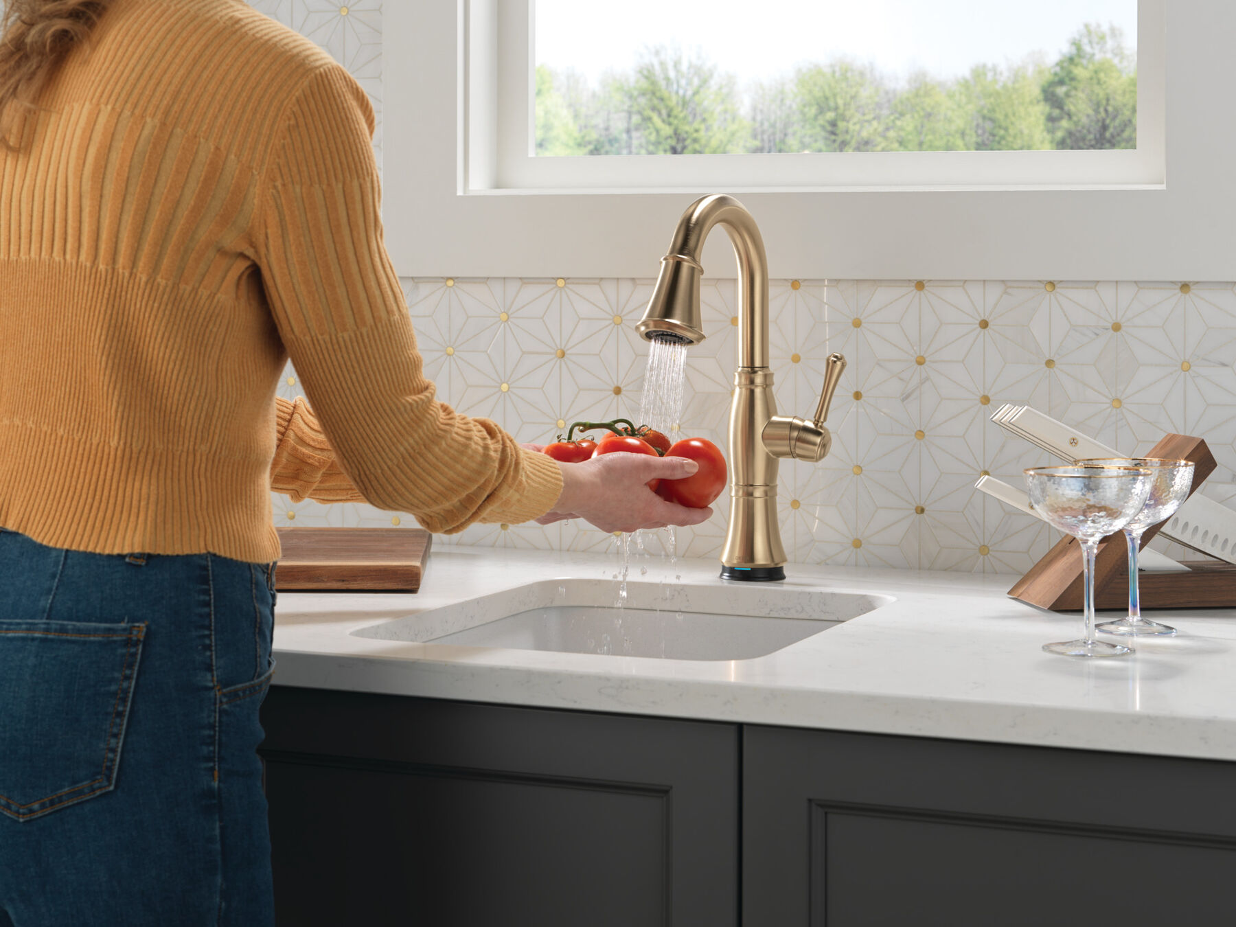 Touch2O&reg; Bar / Prep Faucet with Touchless Technology