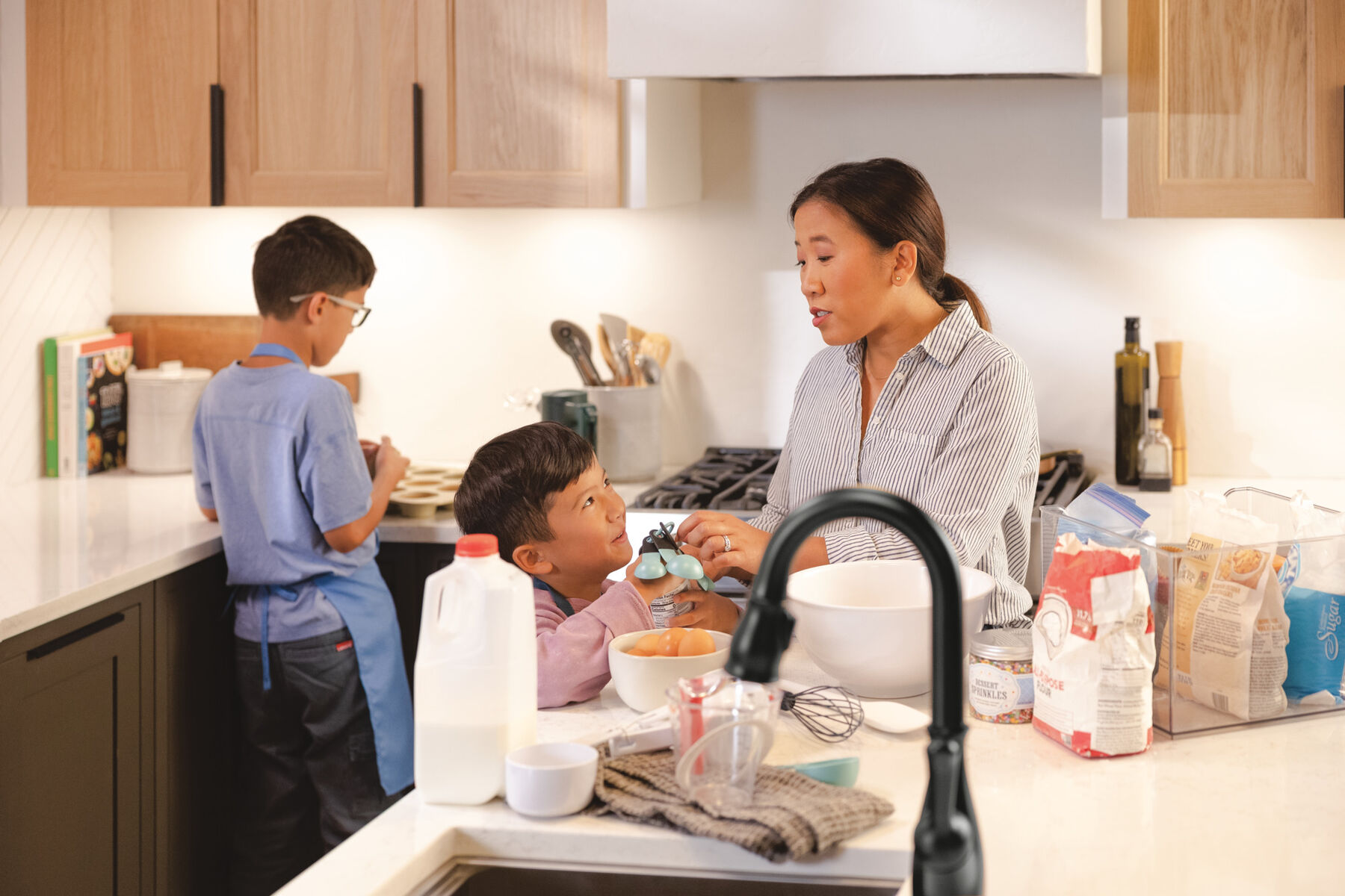 Touch2O&reg; Bar / Prep Faucet with Touchless Technology