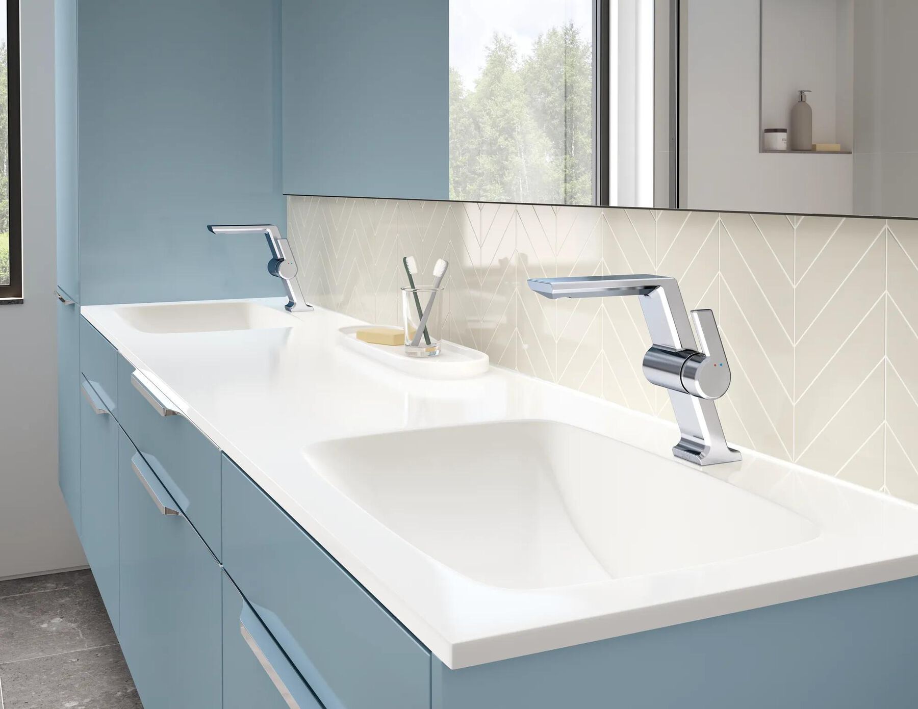 Single Handle Mid-Height Vessel Bathroom Faucet