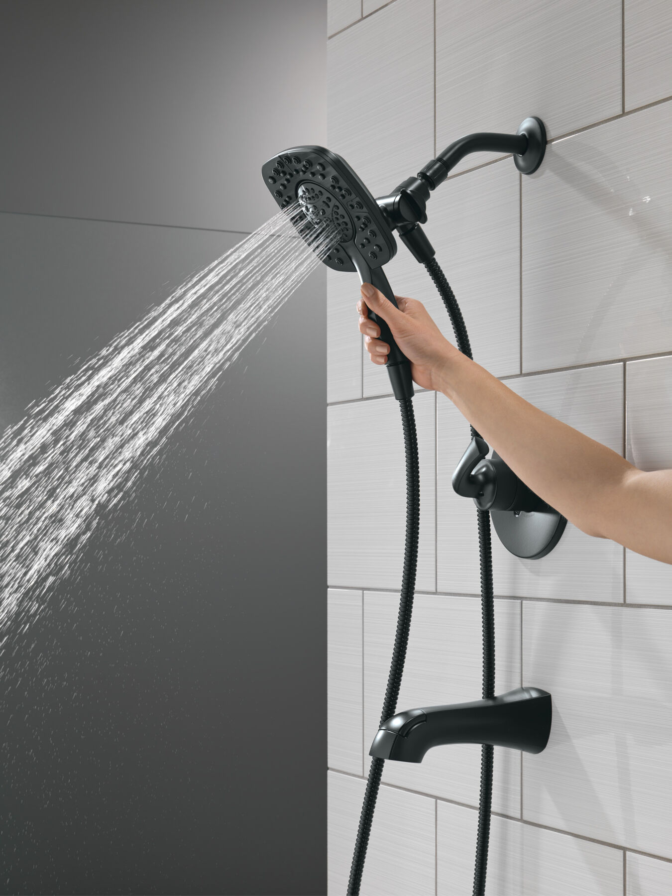 Monitor&reg; 14 Series Tub and Shower
