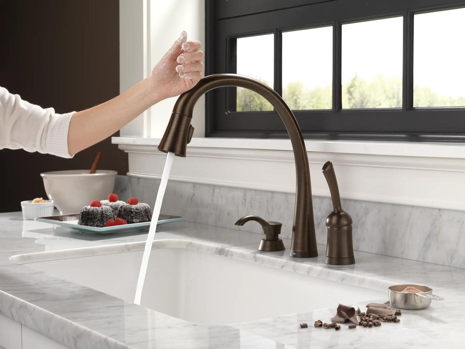 Single Handle Pull-Down Kitchen Faucet with Touch2O&reg; Technology and Soap Dispenser