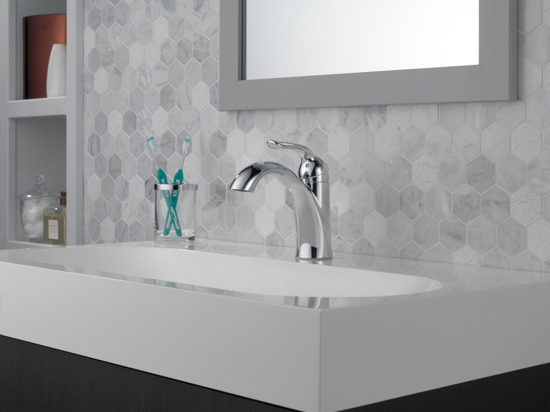 Single Handle Bathroom Faucet
