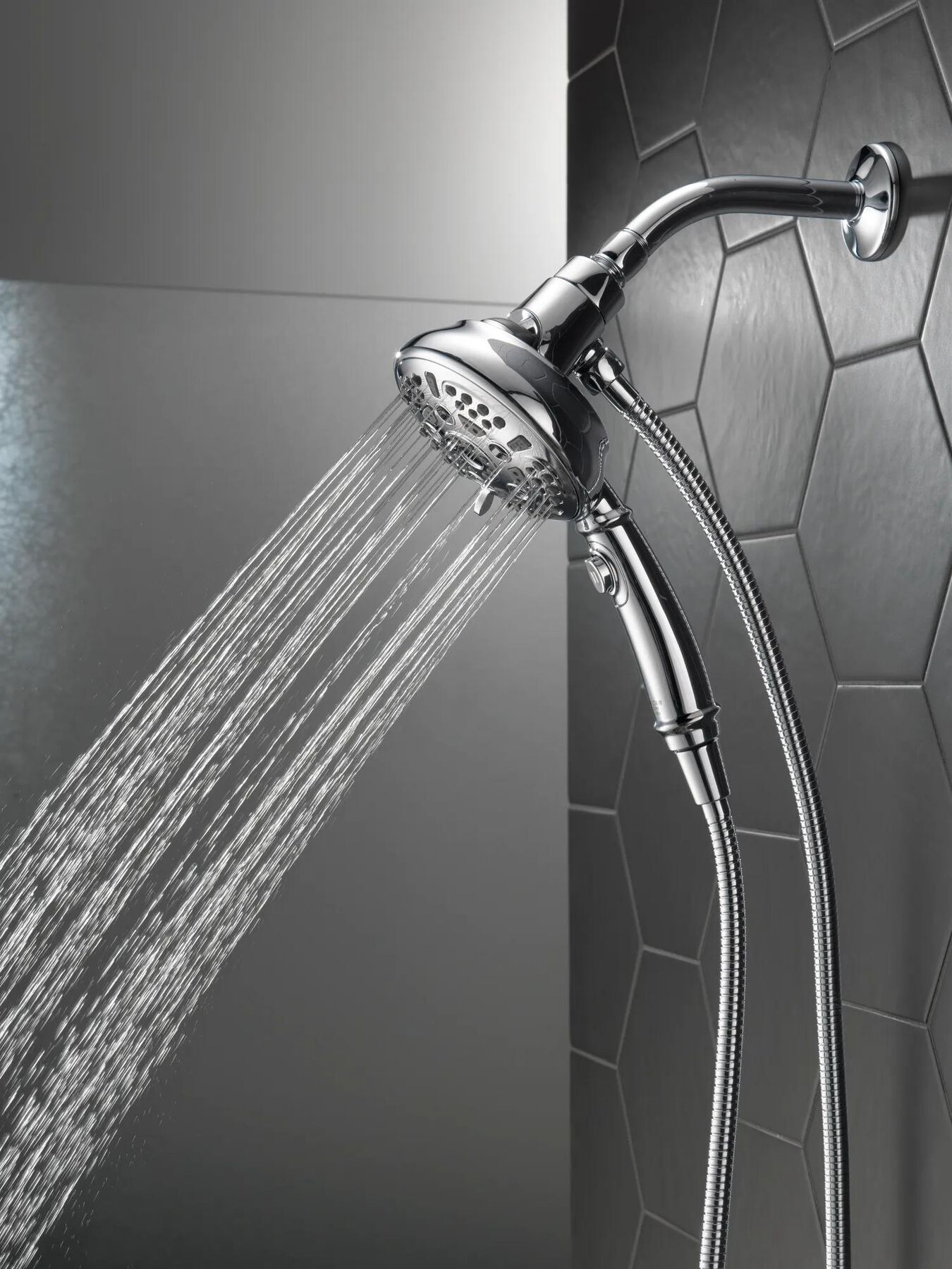 SureDock&trade; 7-Setting Hand Shower