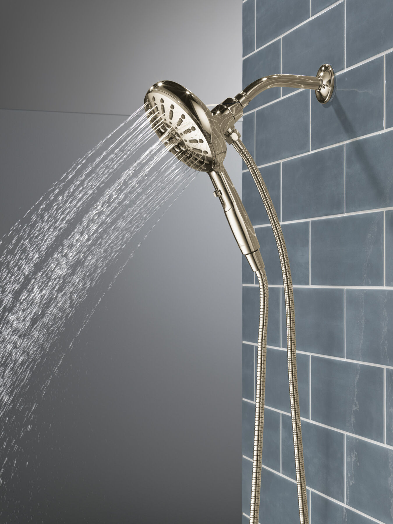 7-Setting SureDock&reg; Magnetic Hand Shower