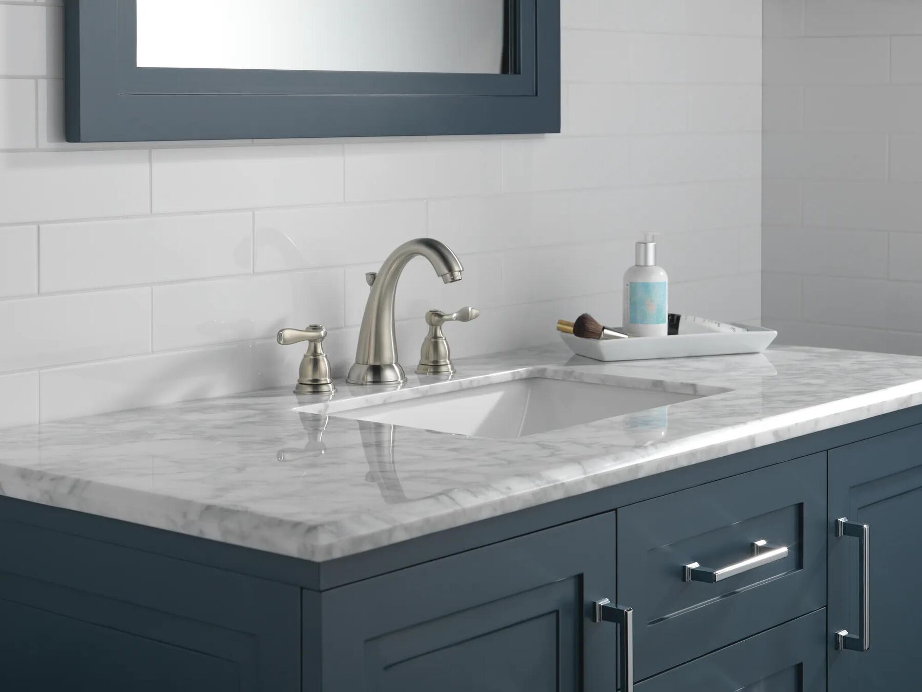 Two Handle Widespread Bathroom Faucet