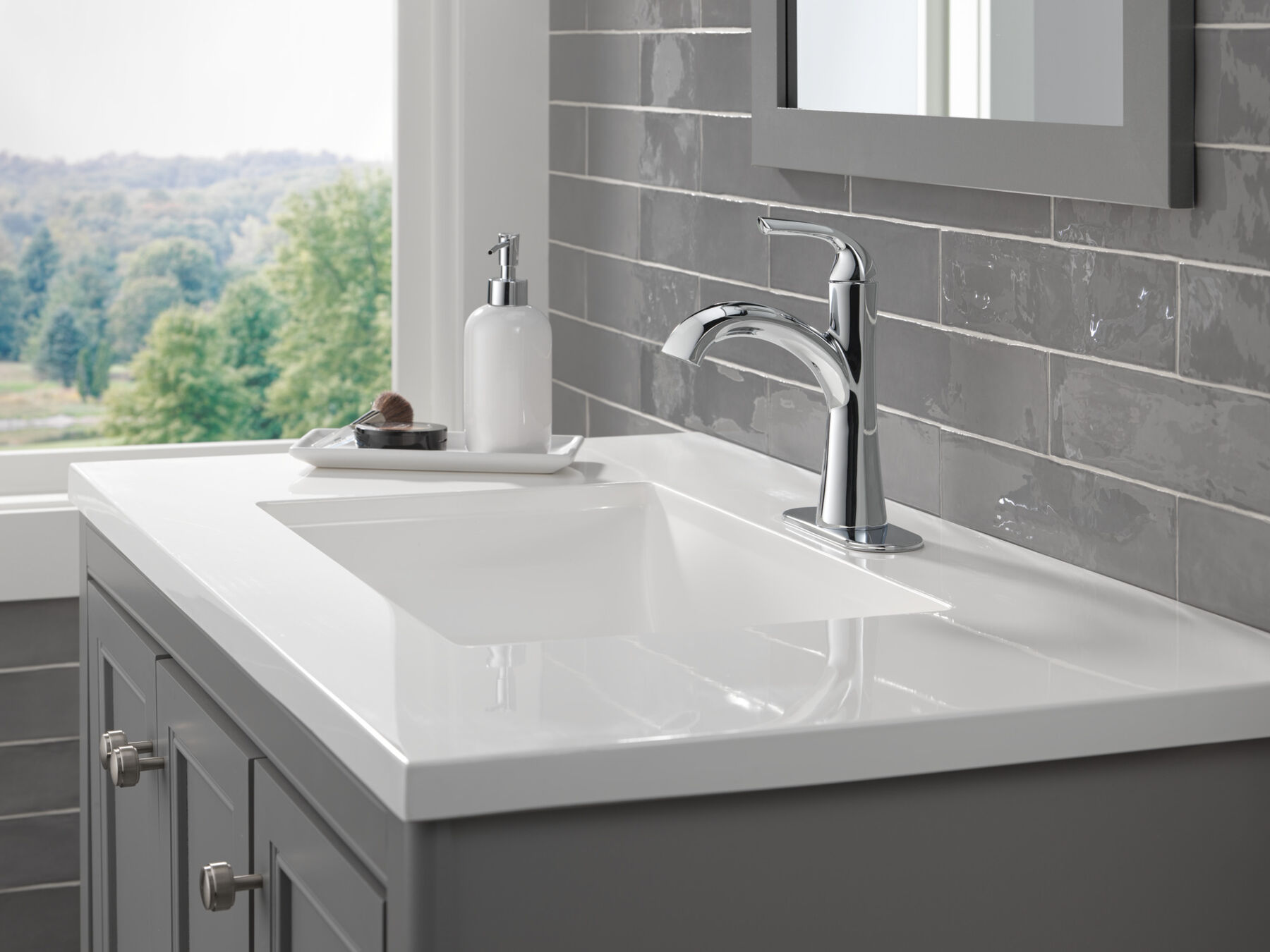 Single Handle Bathroom Faucet