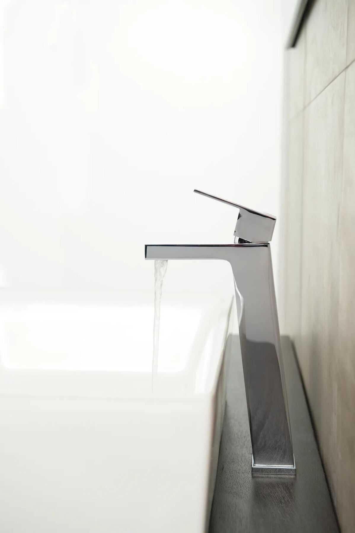 Single Handle Vessel Bathroom Faucet