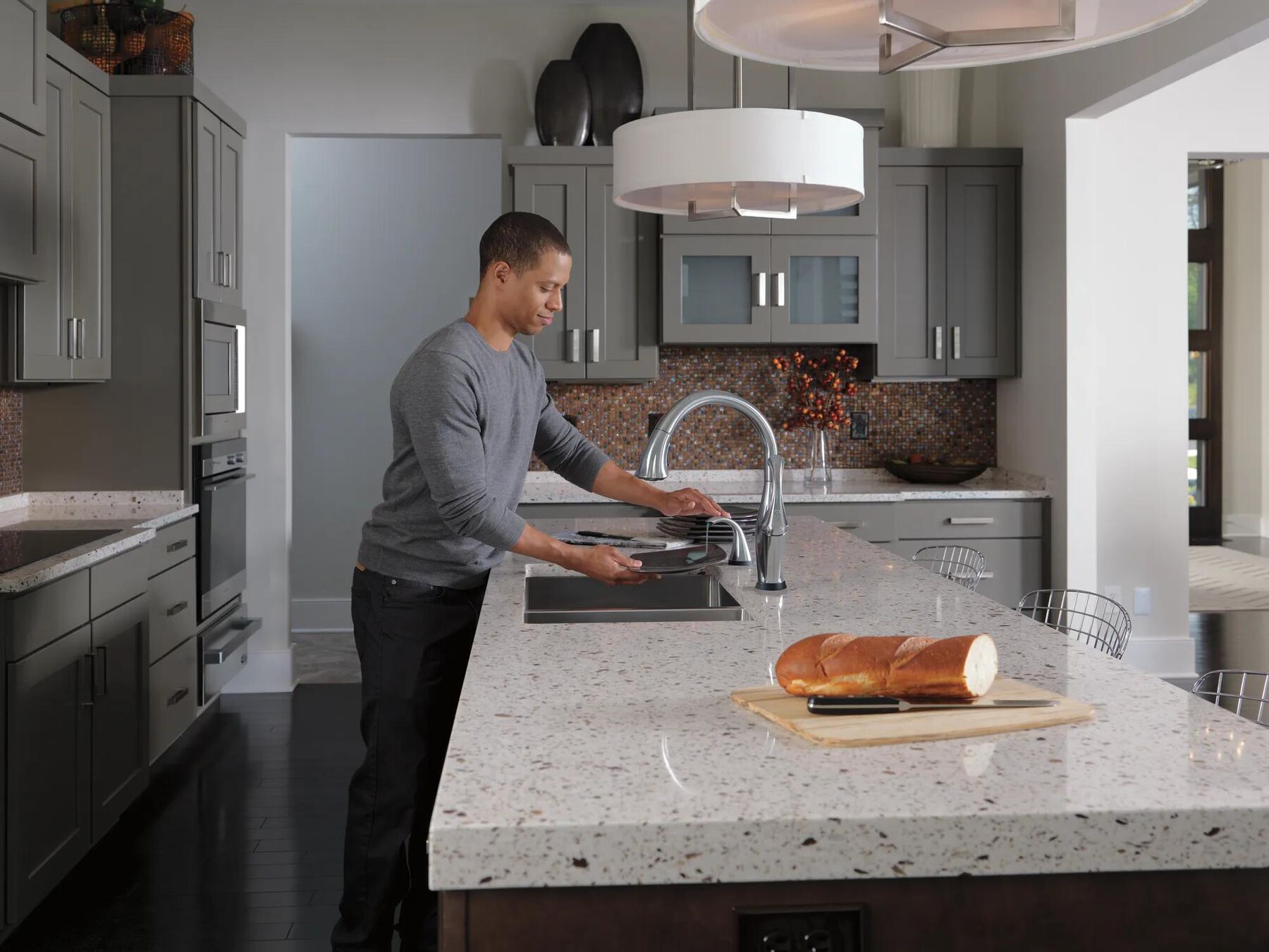 Single Handle Pull-Down Kitchen Faucet with Touch<sub>2</sub>O&reg; and ShieldSpray&reg; Technologies