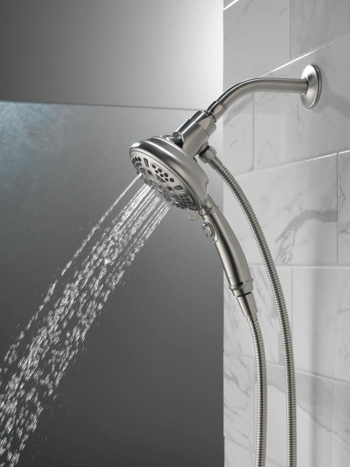 SureDock&trade; 7-Setting Hand Shower