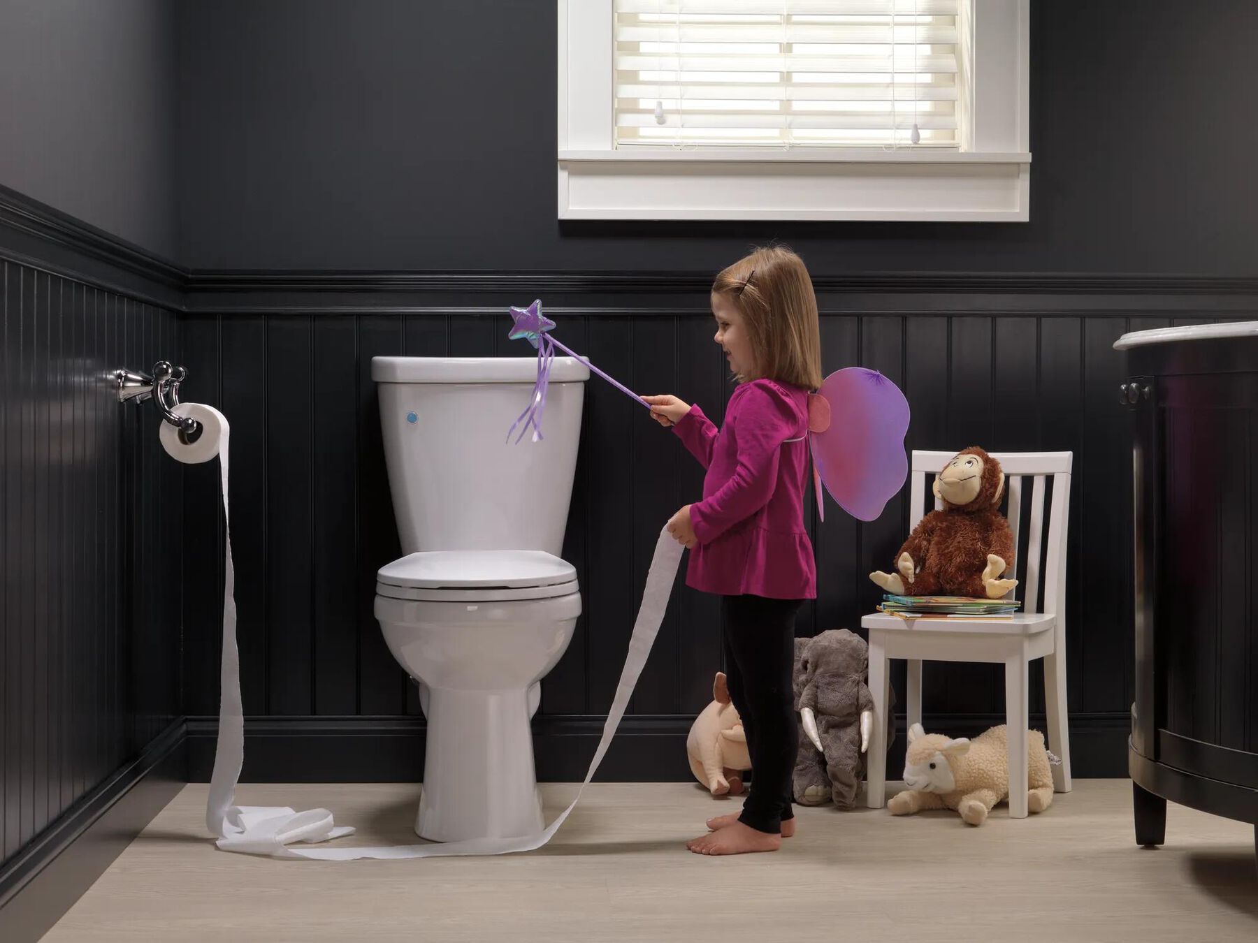 Toilet with FlushIQ&reg; - Elongated Front