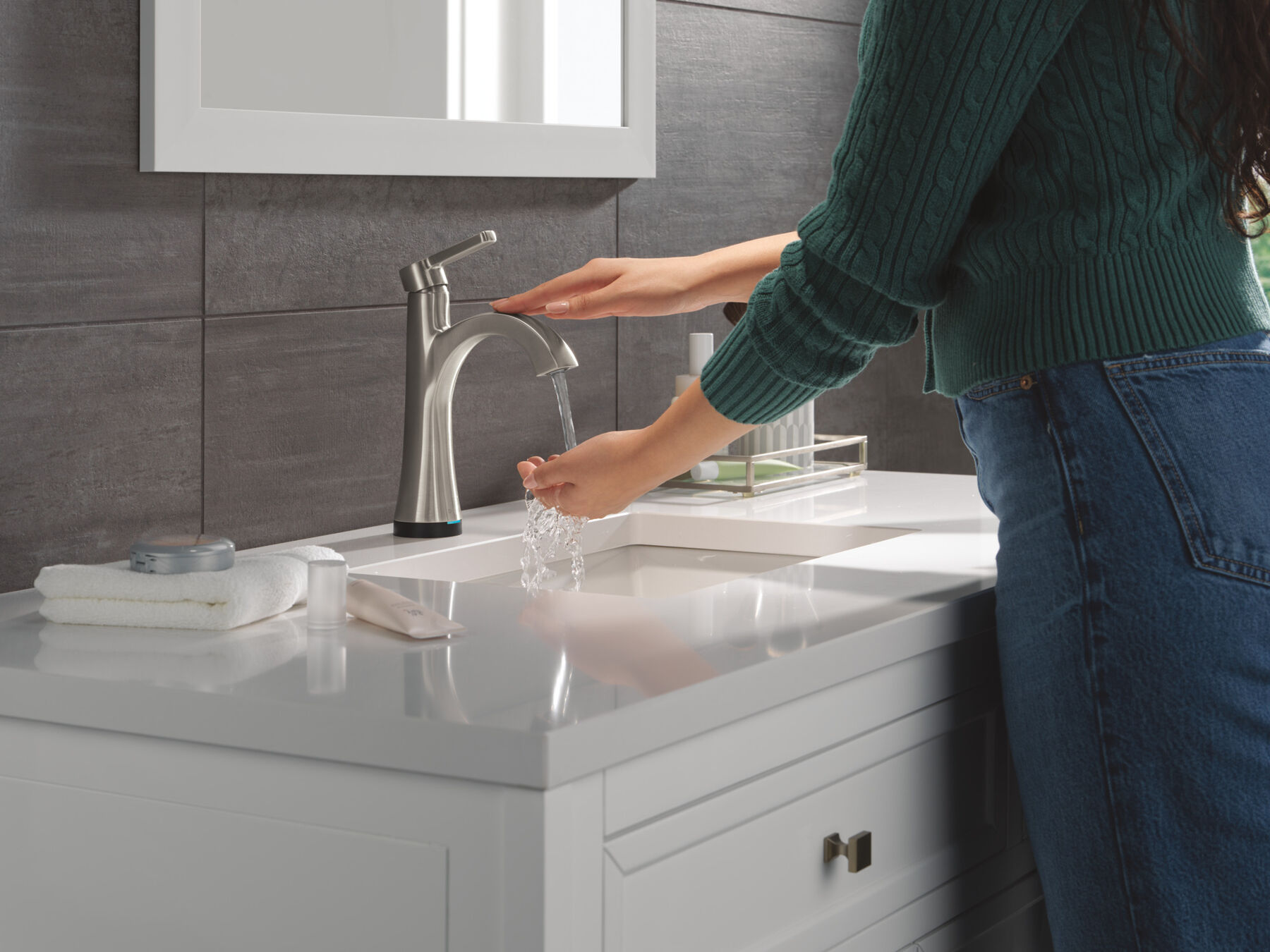 Touch2O Bathroom Faucet with Touchless Technology