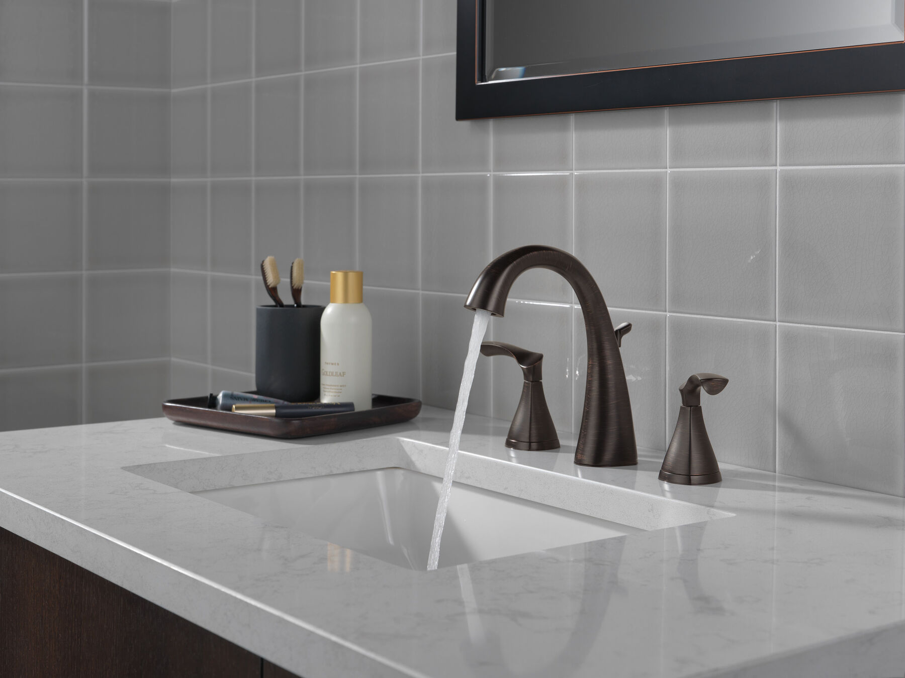 Two Handle Widespread Bathroom Faucet