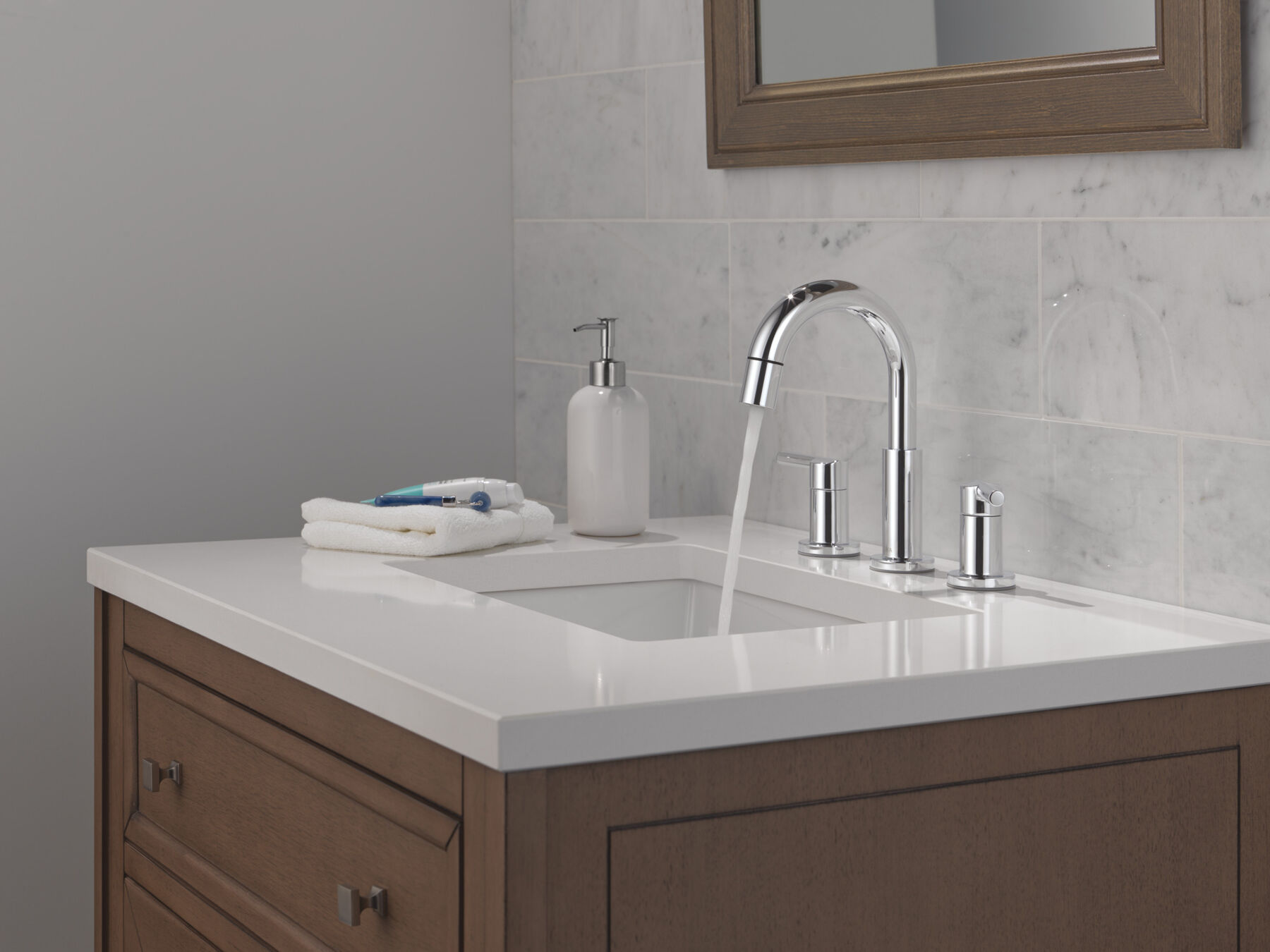 Widespread Pull-Down Bathroom Faucet (Recertified)