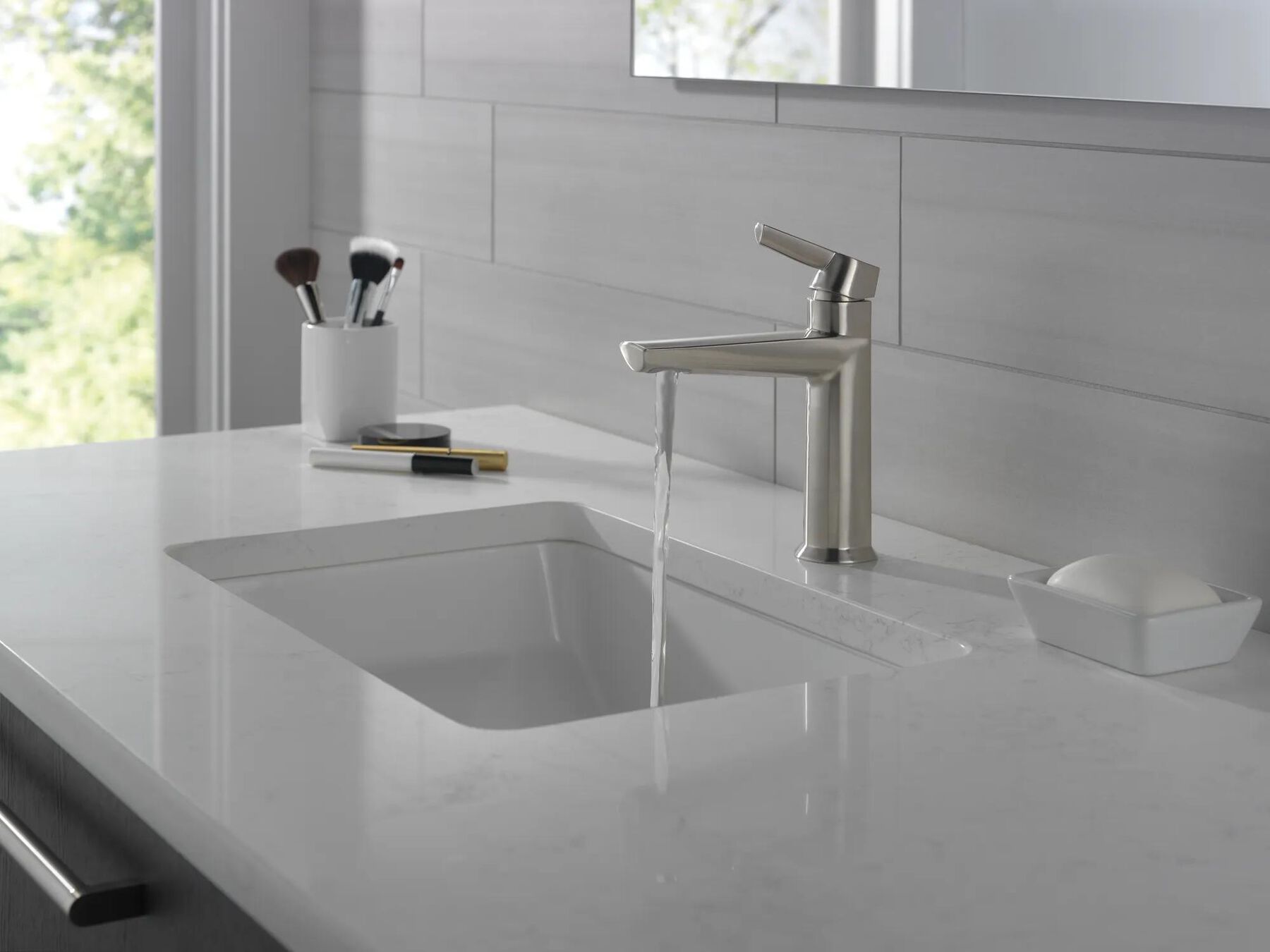 Single Handle Bathroom Faucet (Recertified)