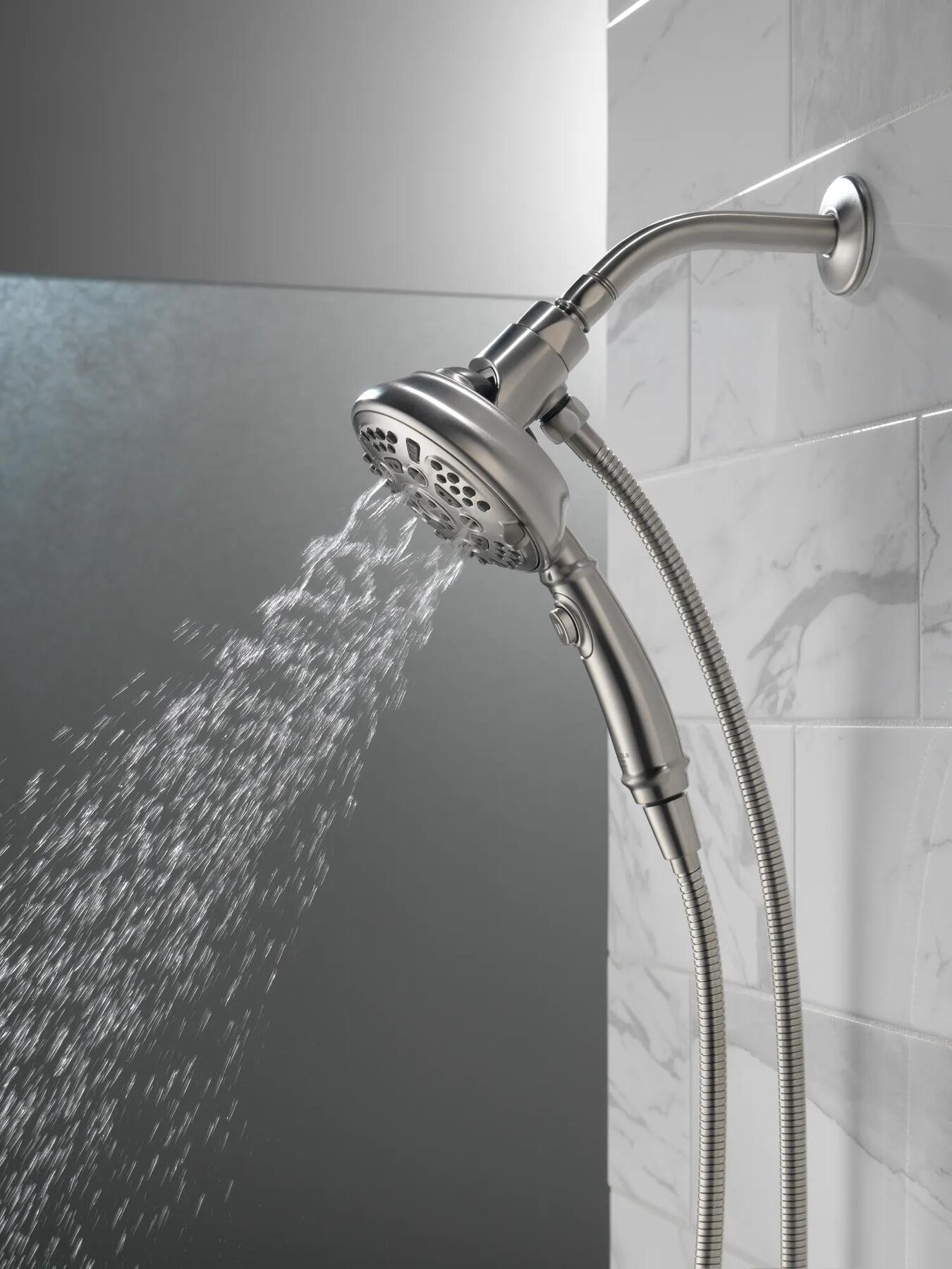 SureDock&trade; 7-Setting Hand Shower