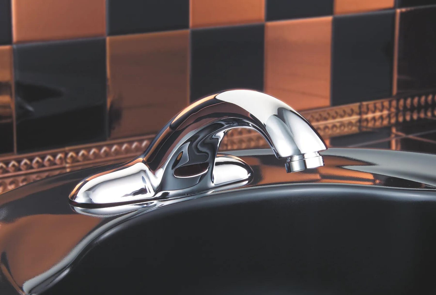 Battery Operated Electronic Lavatory Faucet
