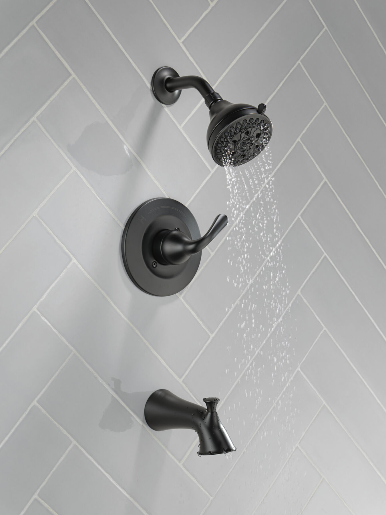 Monitor&reg; 14 Series Tub and Shower (Recertified)