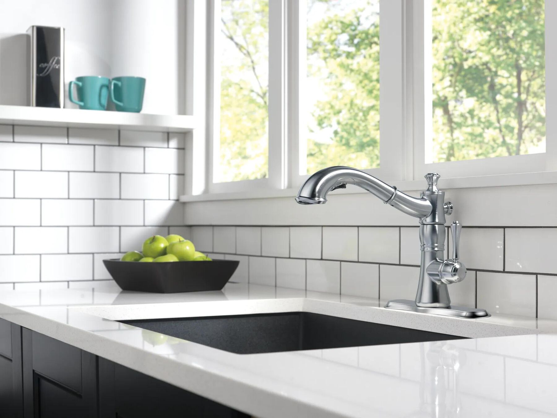 Single Handle Pull-Out Kitchen Faucet