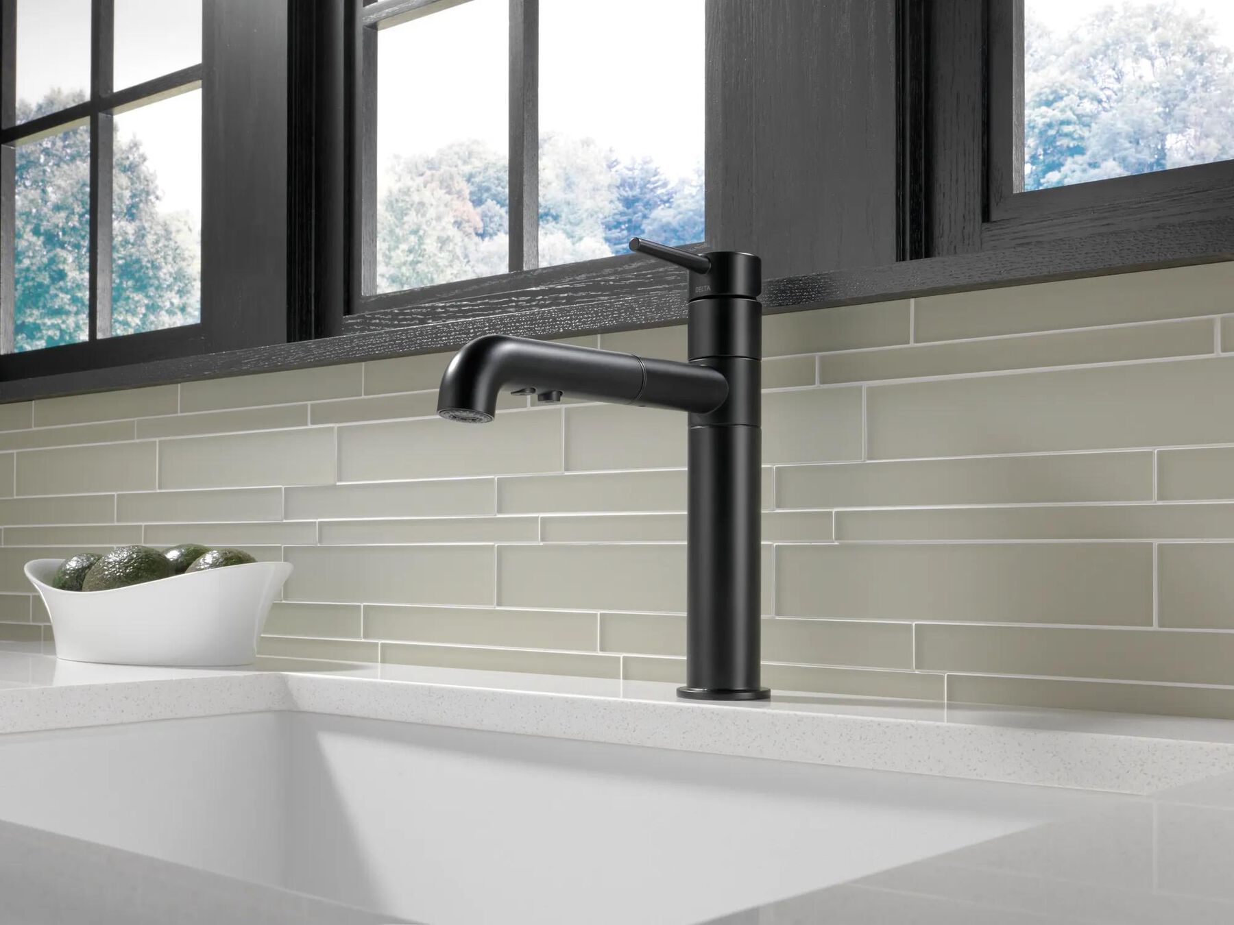 Single Handle Pull-Out Kitchen Faucet