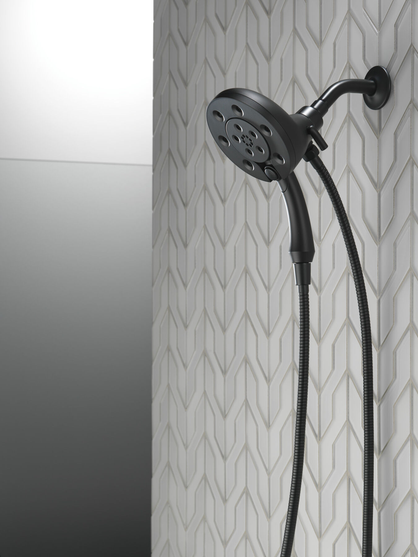 H<sub>2</sub>Okinetic&reg; In2ition&reg; 4-Setting Two-in-One Shower