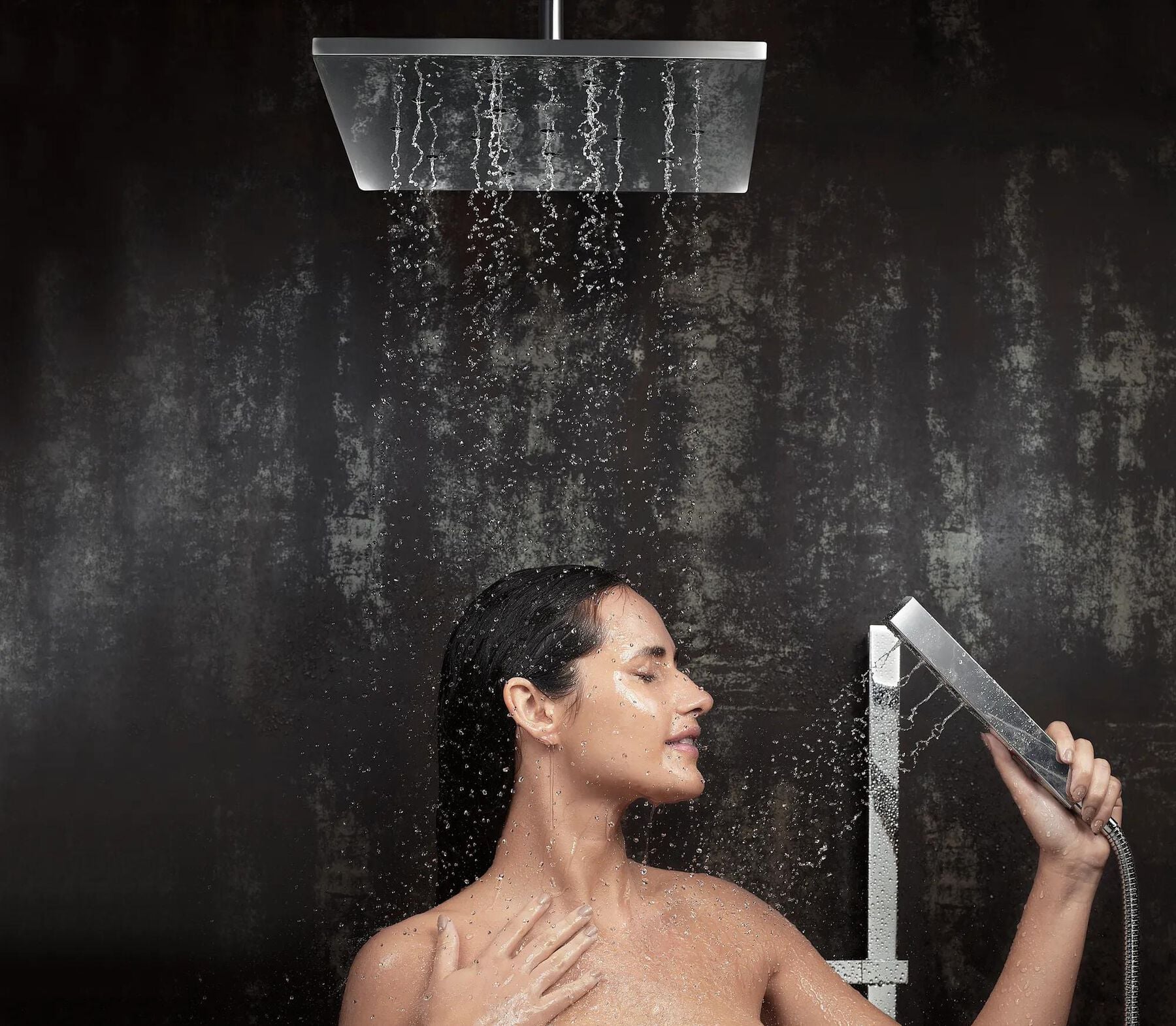 14" Square Showerhead with H<sub>2</sub>Okinetic&reg;  Technology