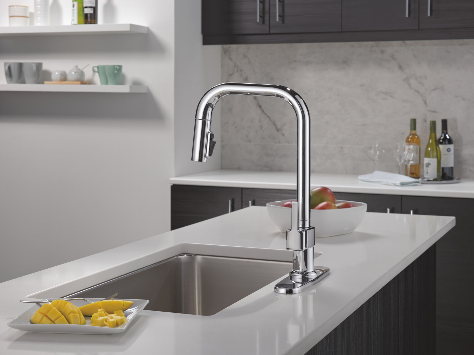Single Handle Pull-Down Kitchen Faucet