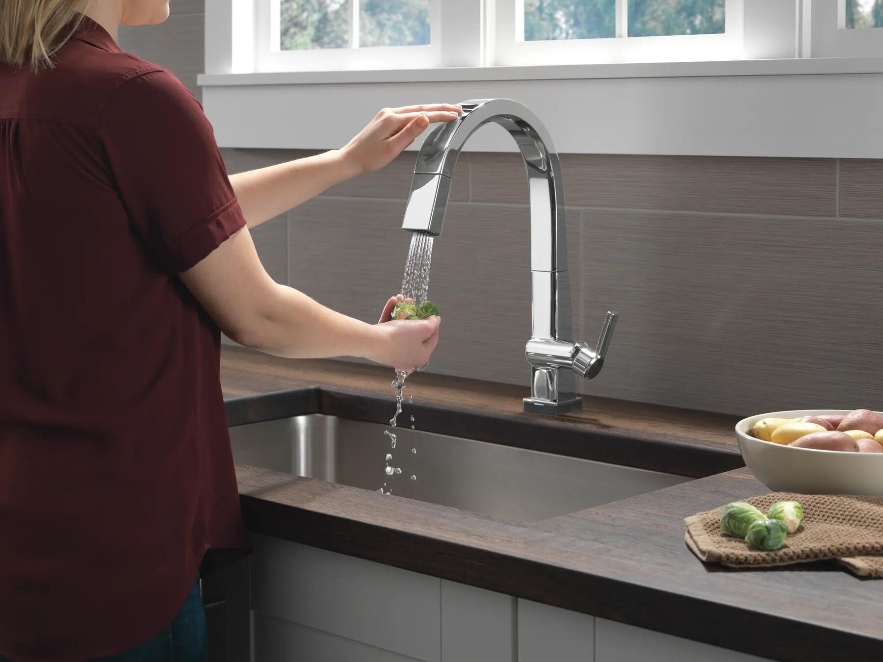 Touch<sub>2</sub>O&reg;  Pull-Down Kitchen Faucet (Recertified)