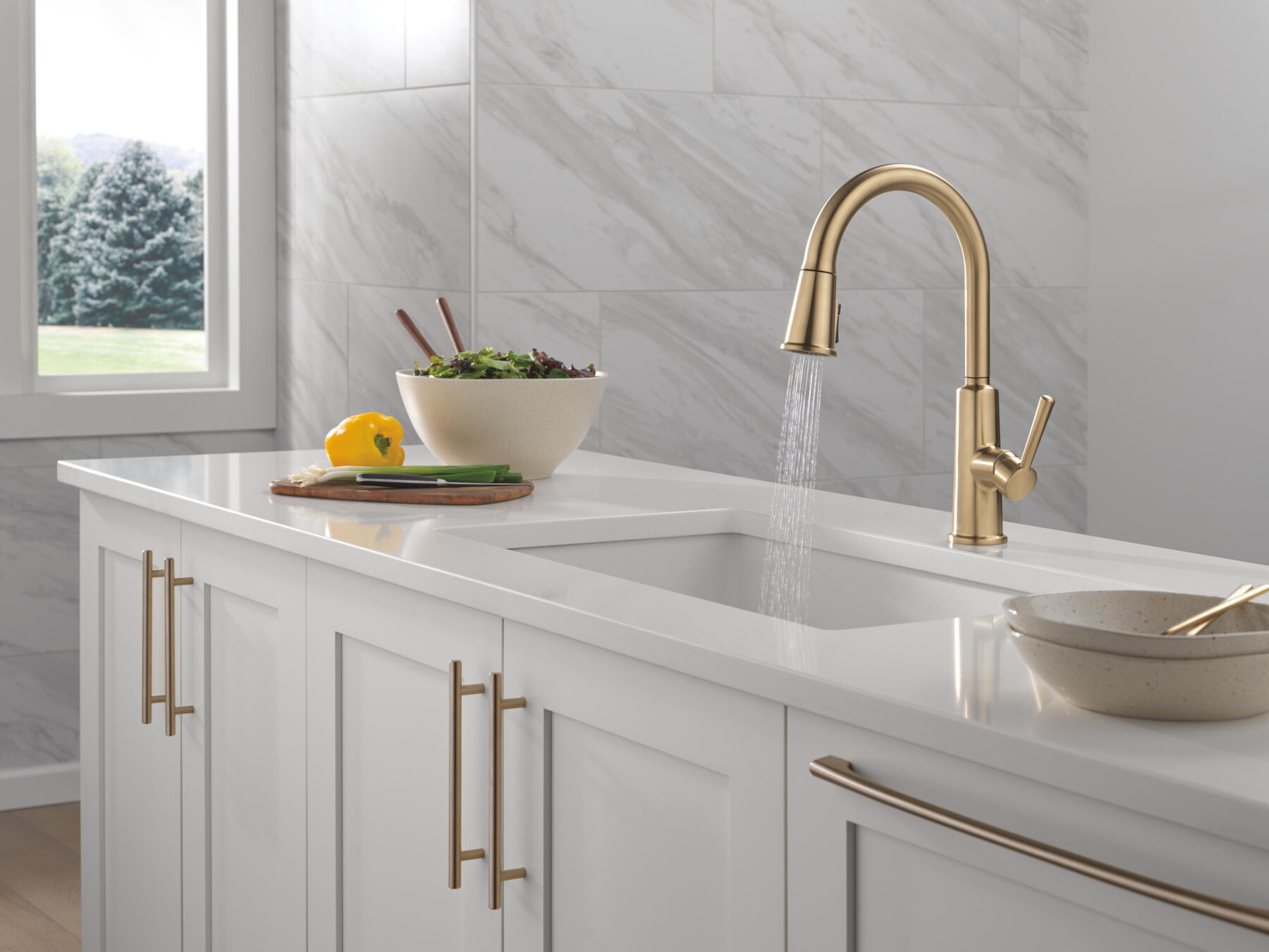 Single Handle Pull-Down Kitchen Faucet