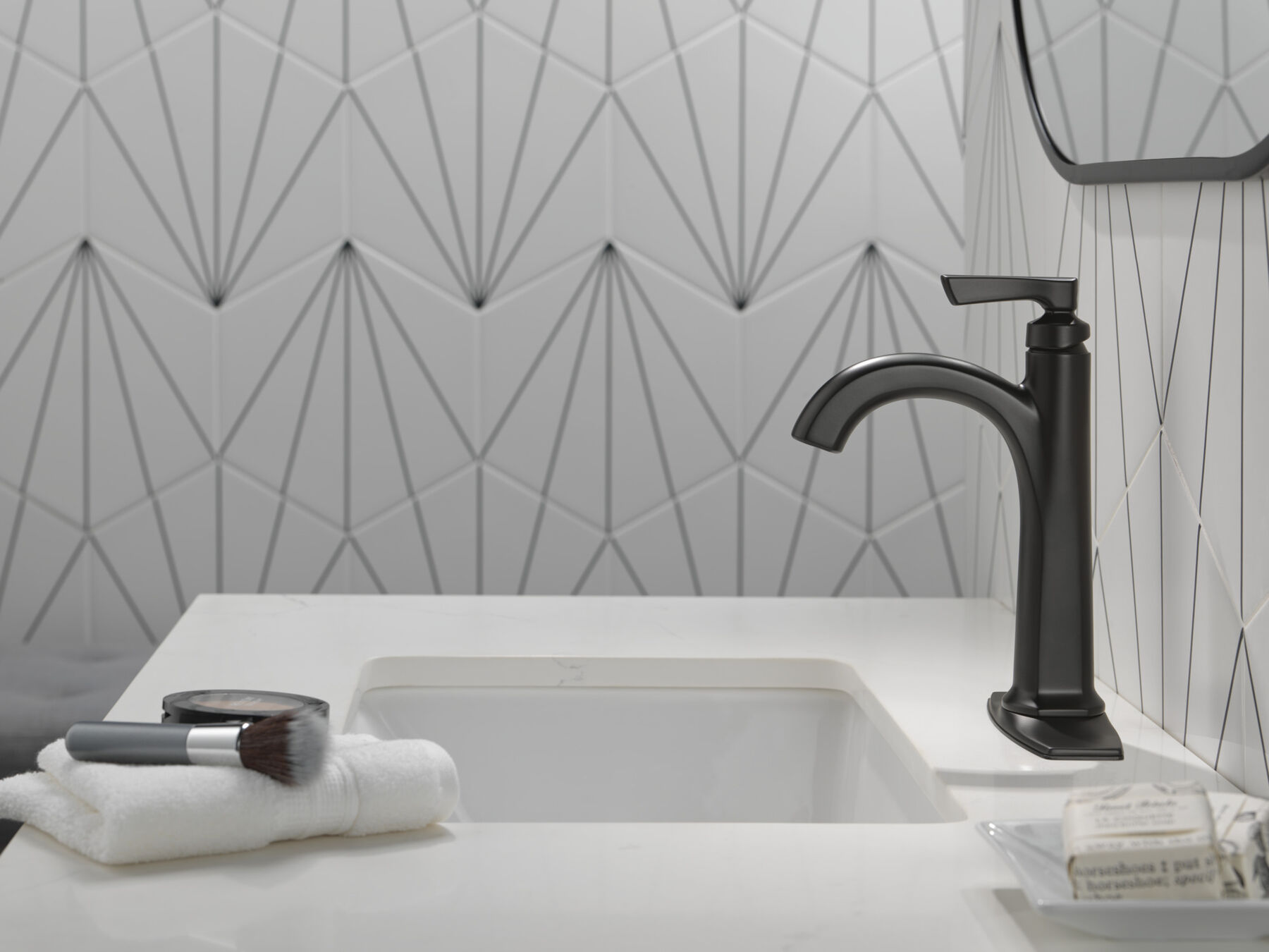 Single Handle Bathroom Faucet