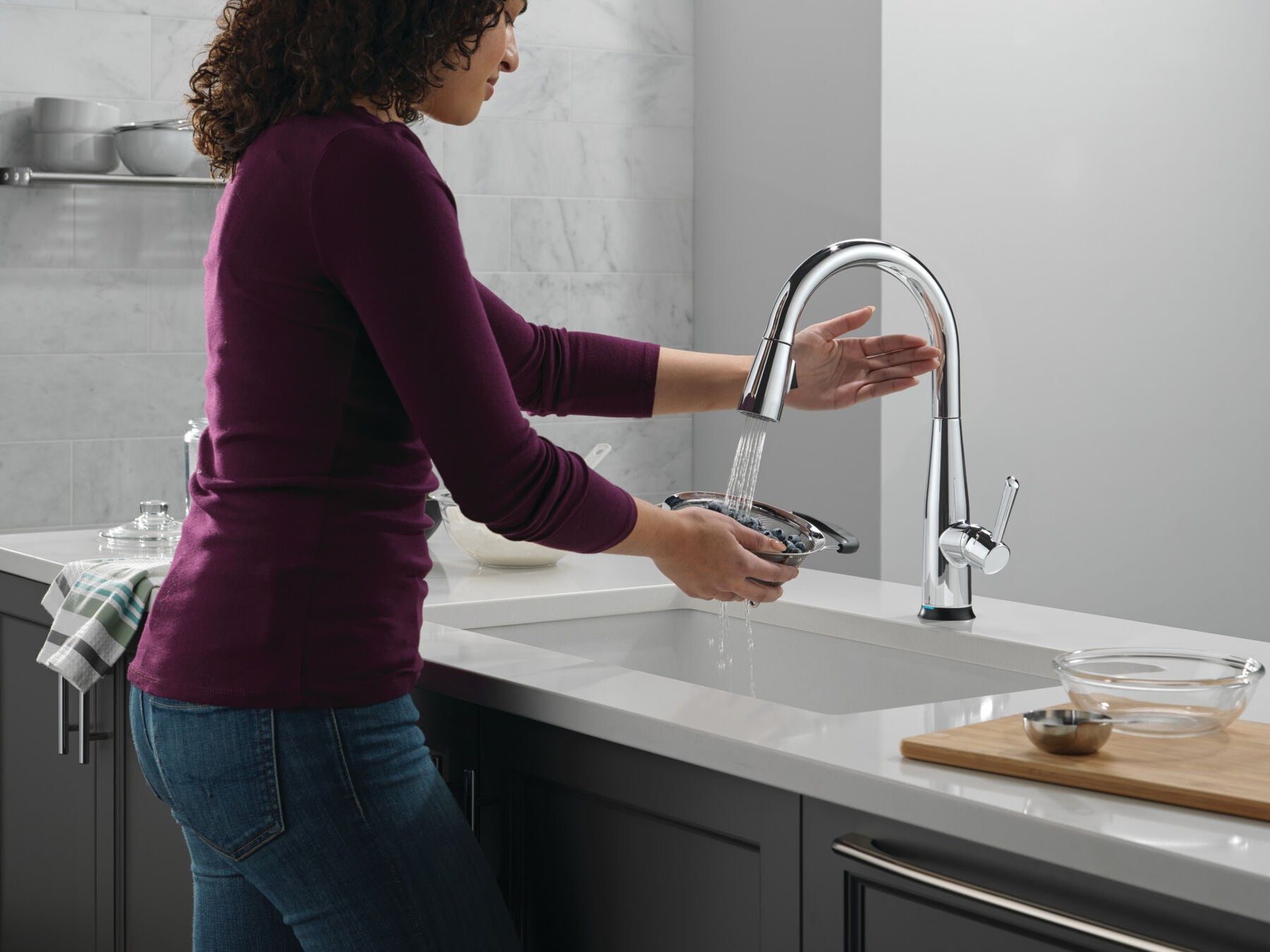 Touch<sub>2</sub>O&reg; Technology Kitchen Faucet with Touchless Technology