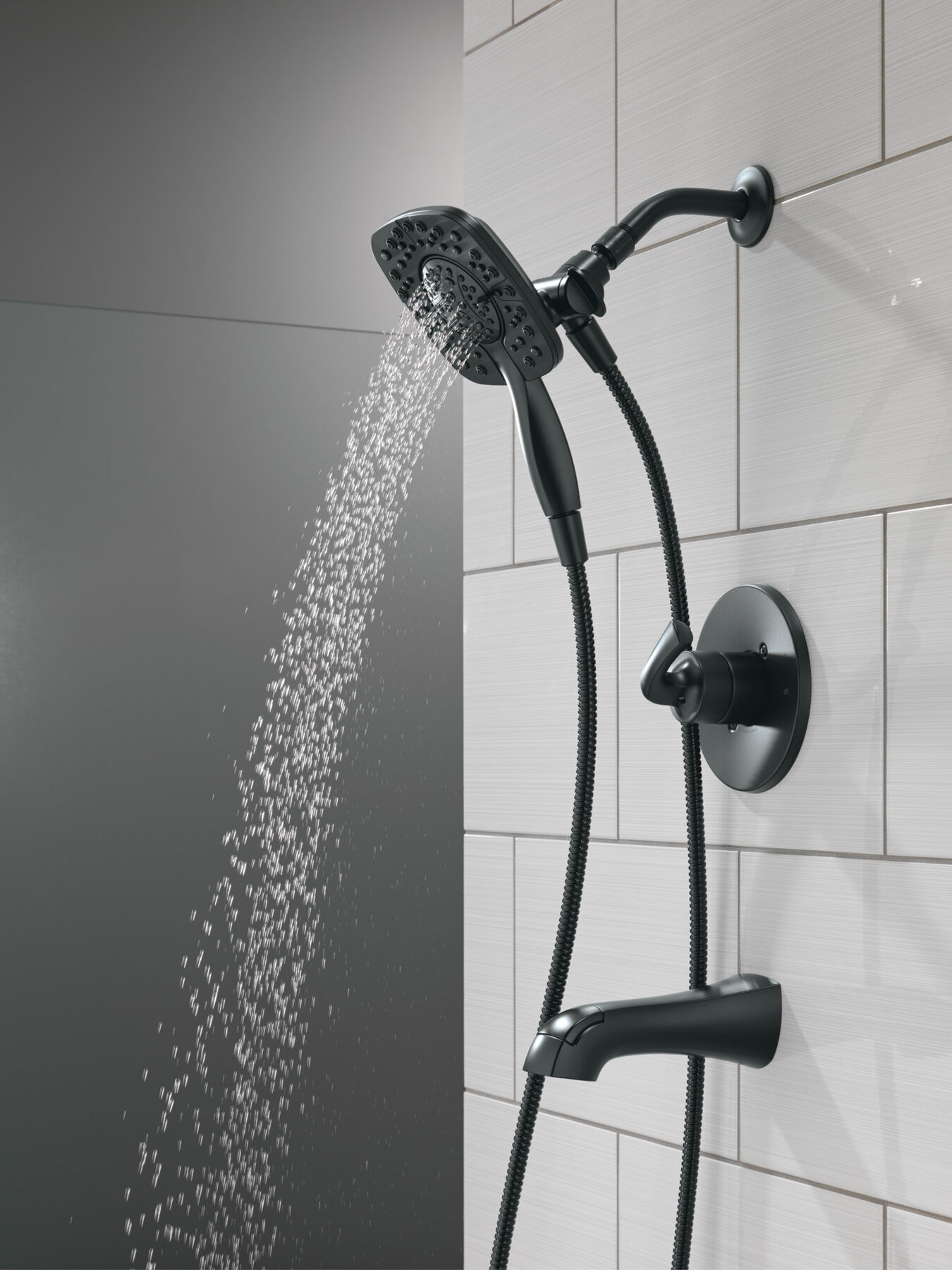 Monitor&reg; 14 Series Tub and Shower