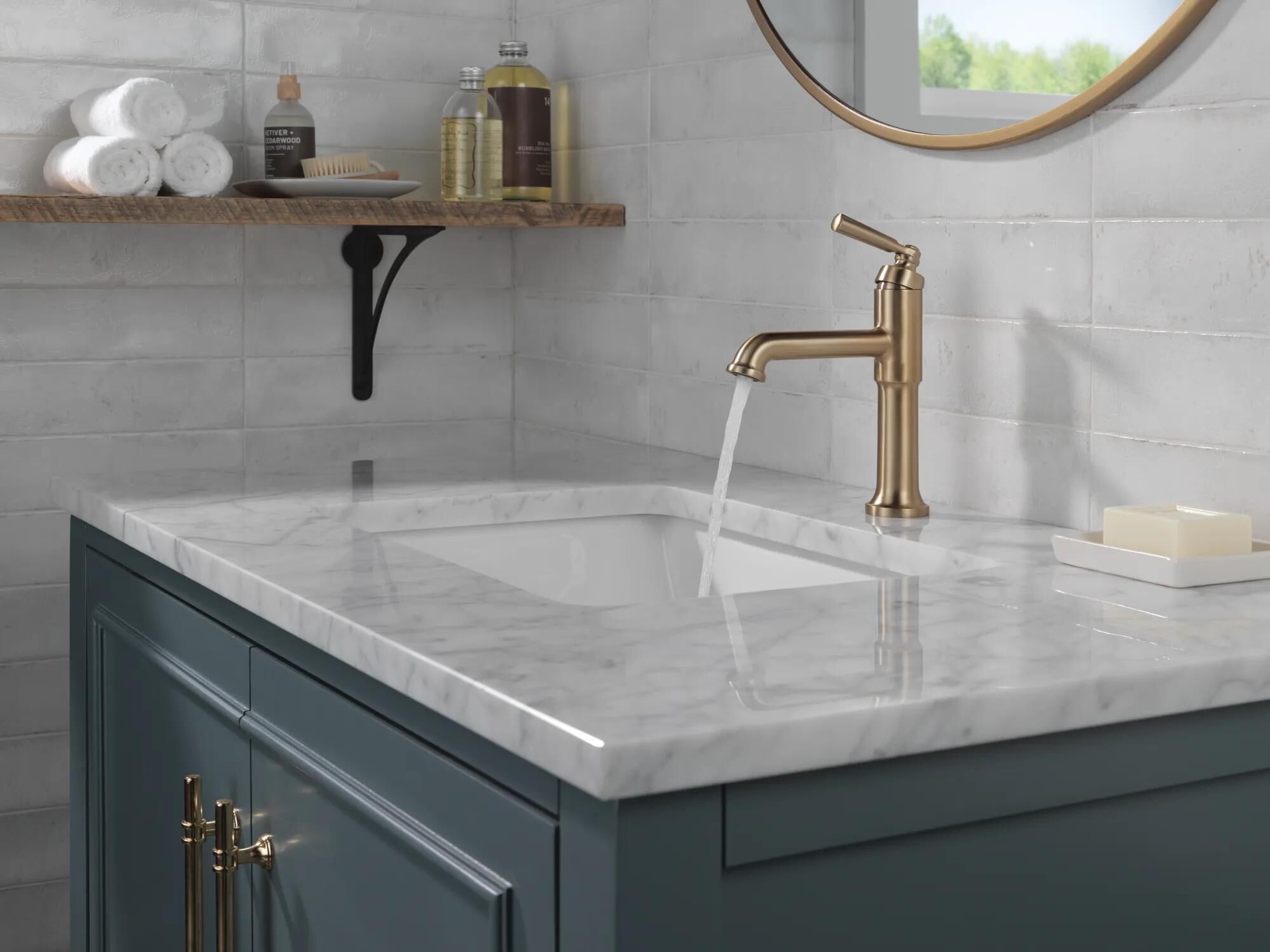 Single Handle Bathroom Faucet in Champagne Bronze 536-CZMPU-DST