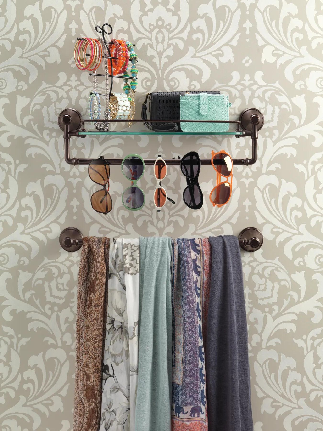 18" Towel Bar