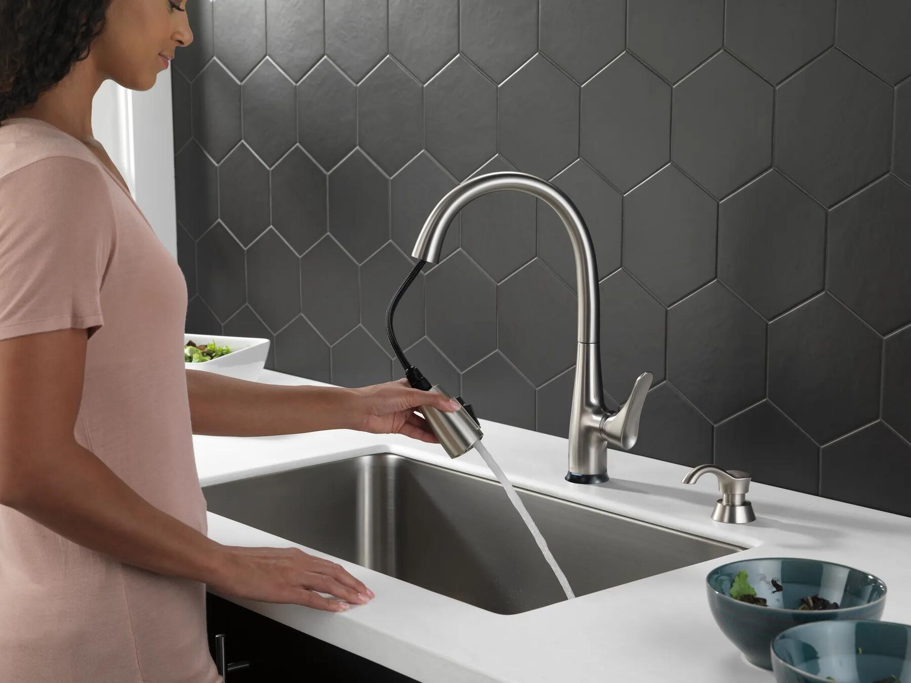 Dunsley Single Handle Pull-Down Kitchen Faucet with Touch<sub>2</sub>O&reg; and VoiceIQ&reg; Technology