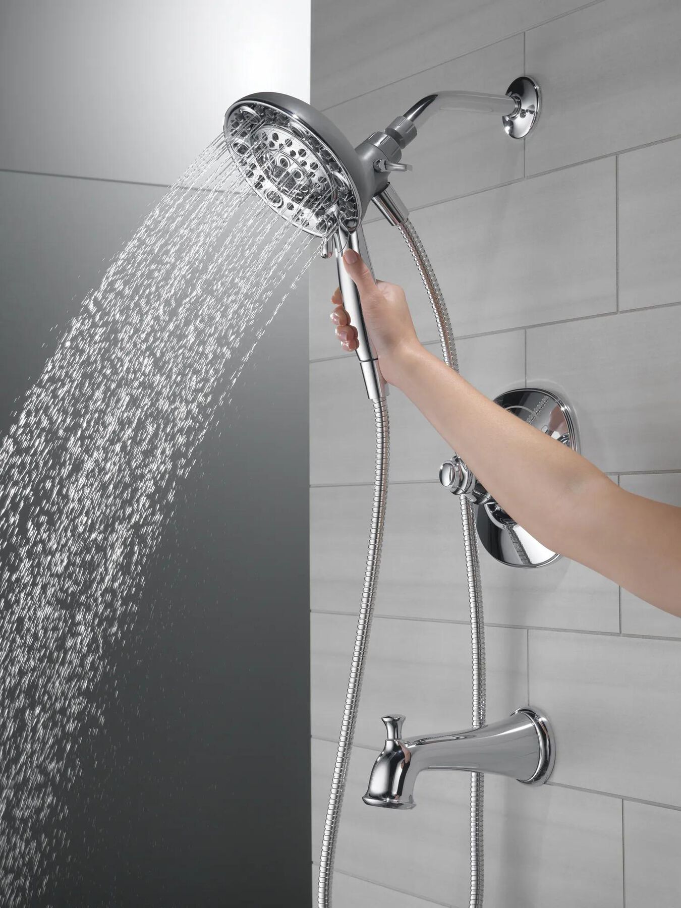Monitor(R) 14 Series Tub and Shower with In2ition(R) Two-in-One Shower