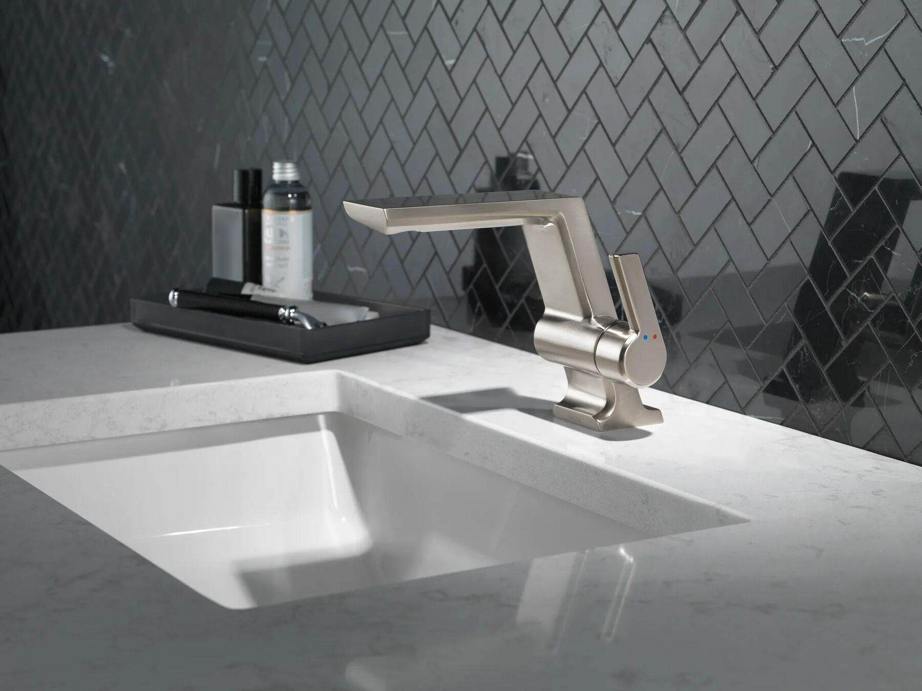Single Handle Bathroom Faucet