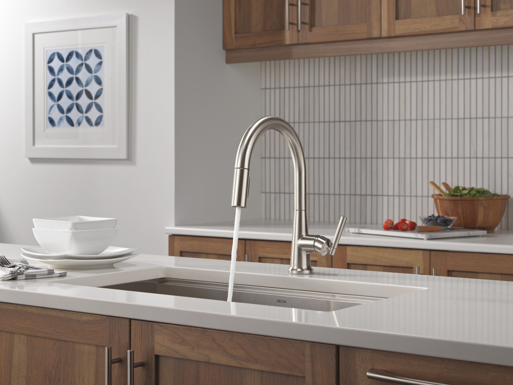 Single Handle Pull-Down Kitchen Faucet