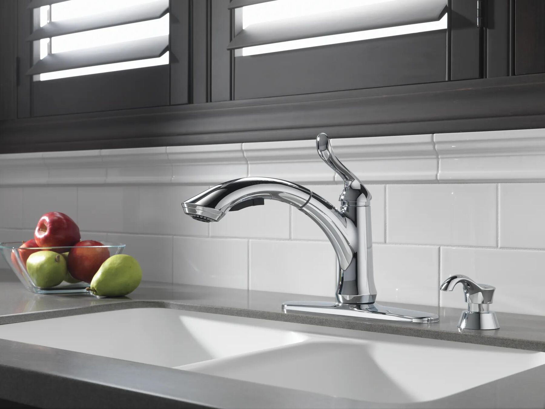 Single Handle Pull-Out Kitchen Faucet with Soap Dispenser