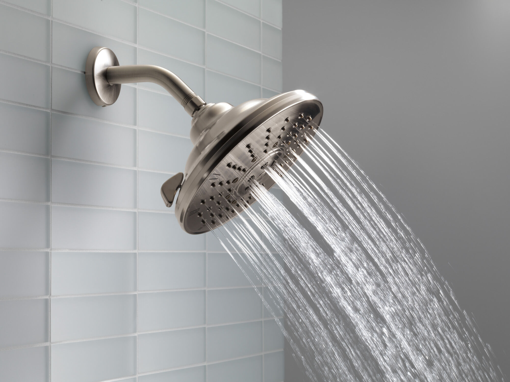 スナエリ 3-Setting Raincan Shower Head in Stainless 52680-SS | Delta Faucet