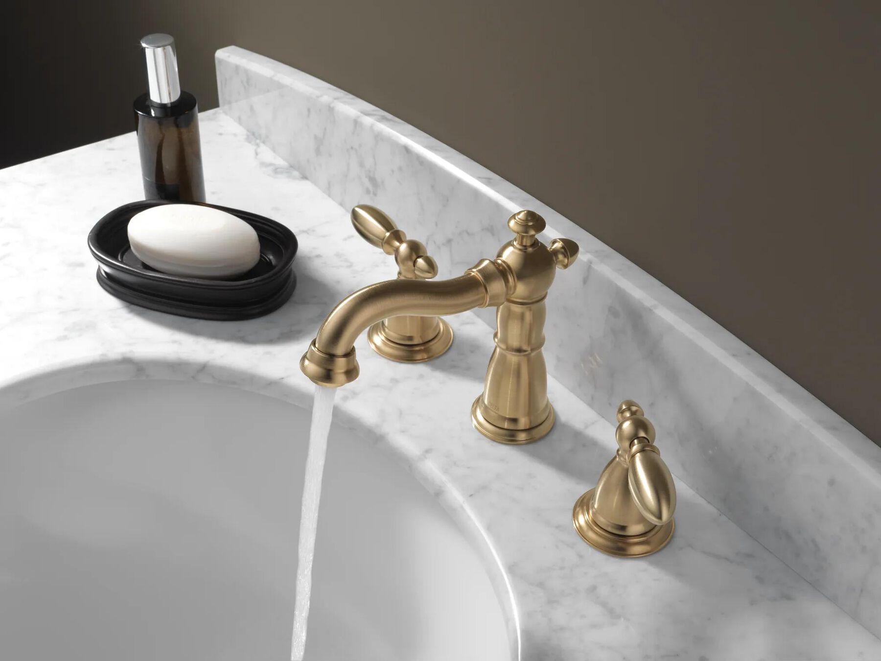 Two Handle Widespread Bathroom Faucet
